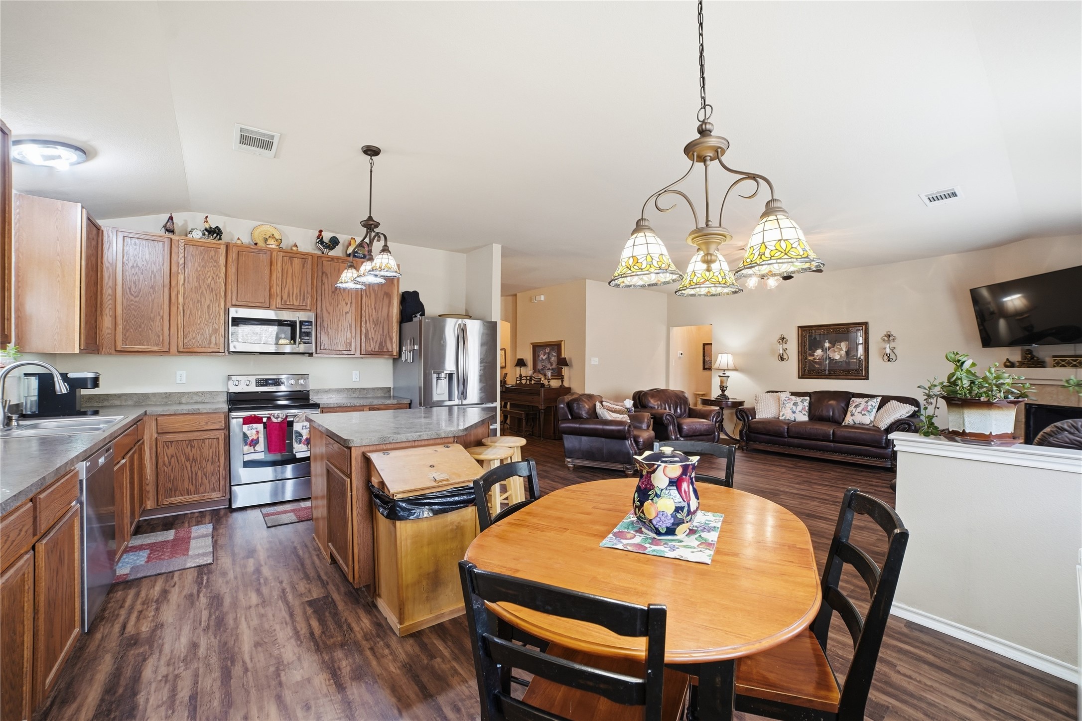 3005 Briarbrook Drive