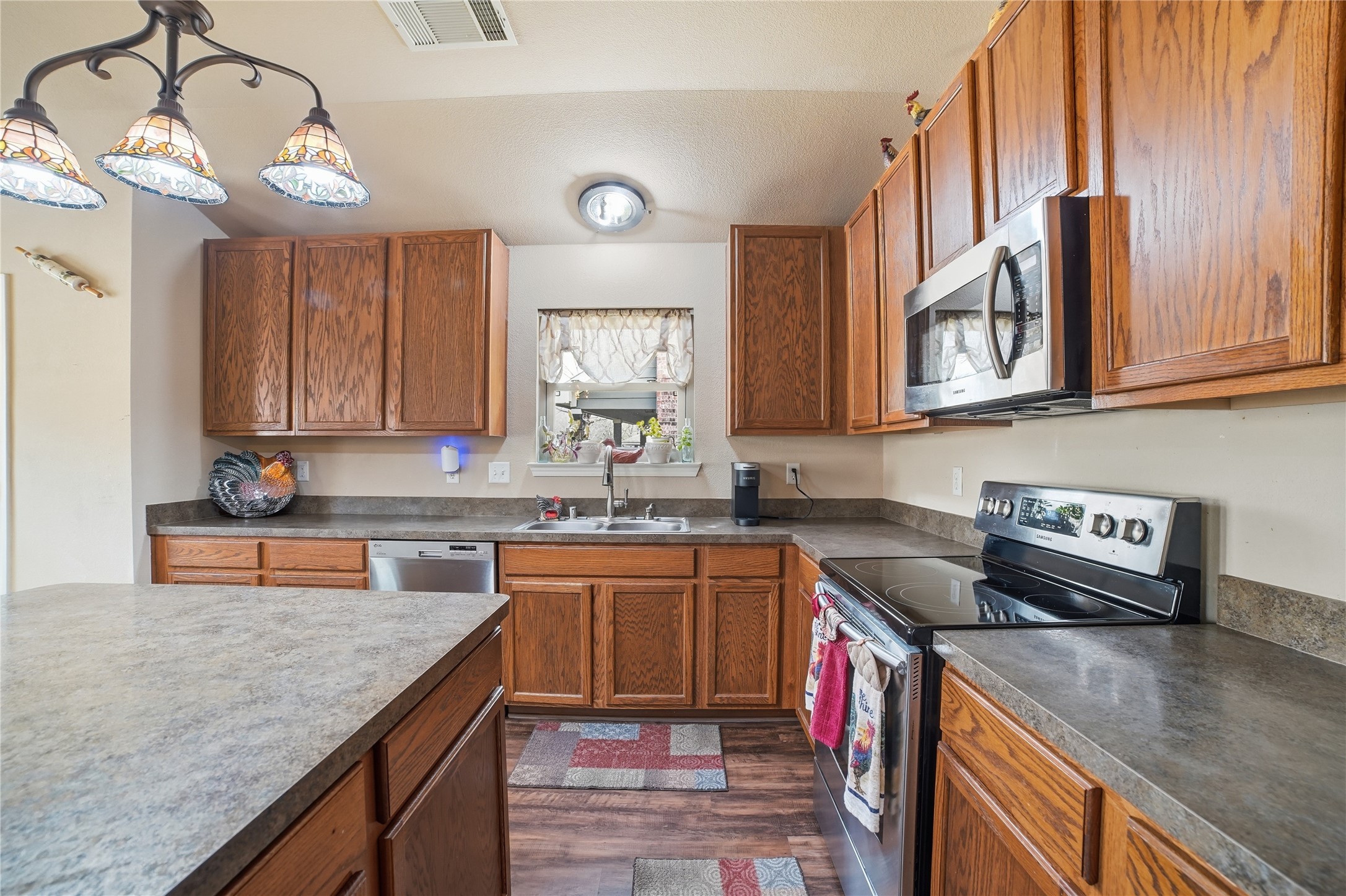 3005 Briarbrook Drive