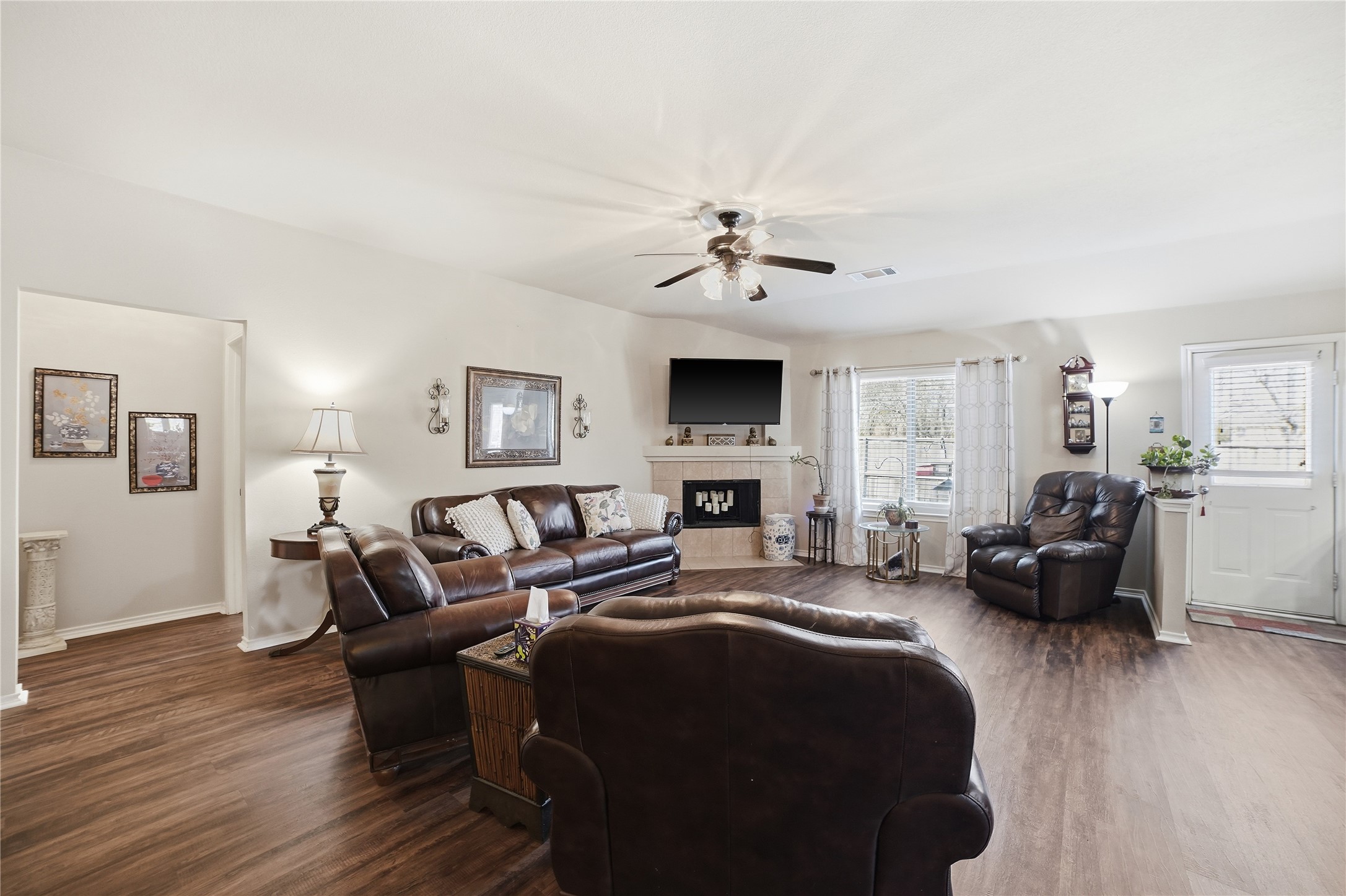 3005 Briarbrook Drive