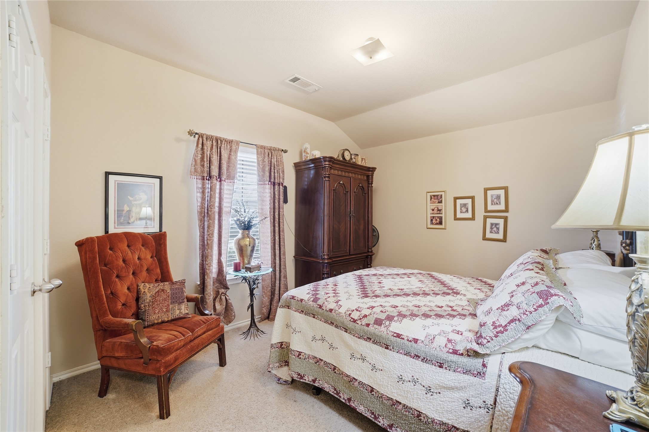 3005 Briarbrook Drive