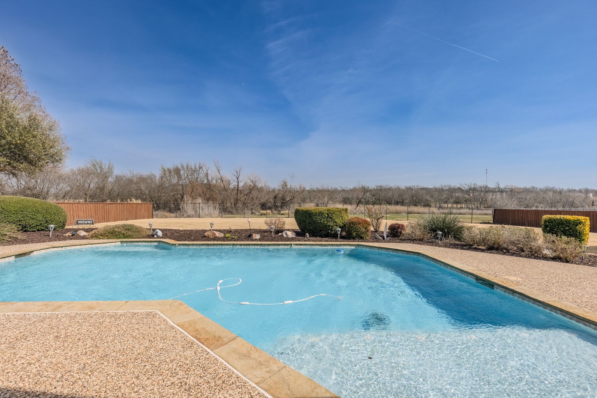 208 Cascade Valley Drive