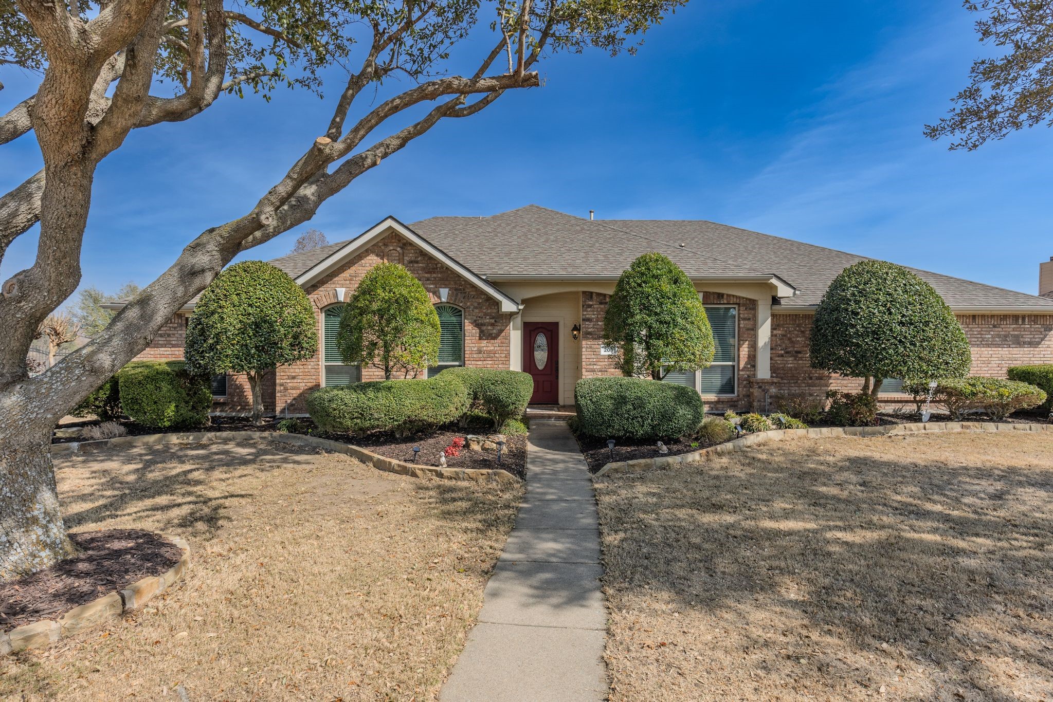 208 Cascade Valley Drive
