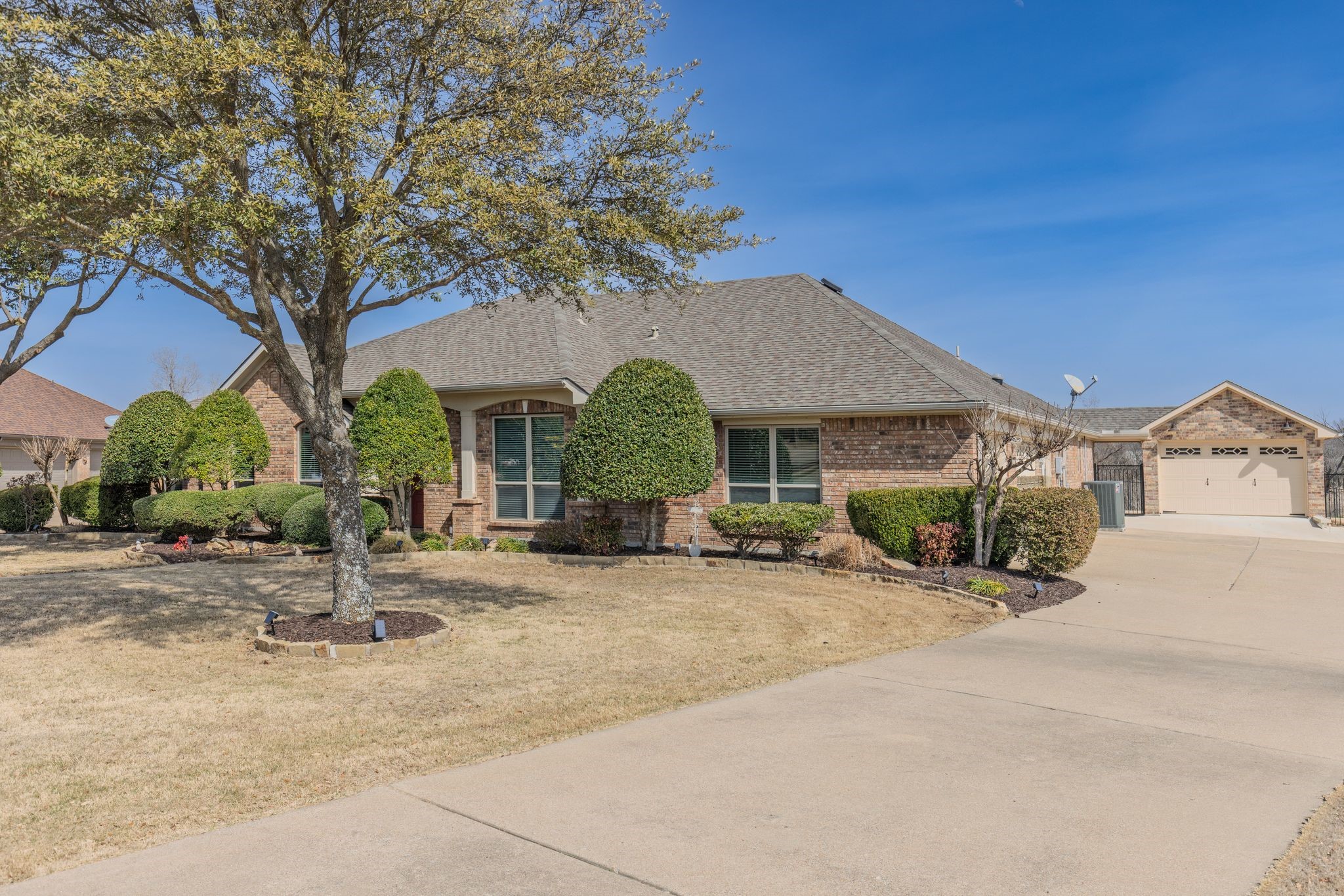 208 Cascade Valley Drive