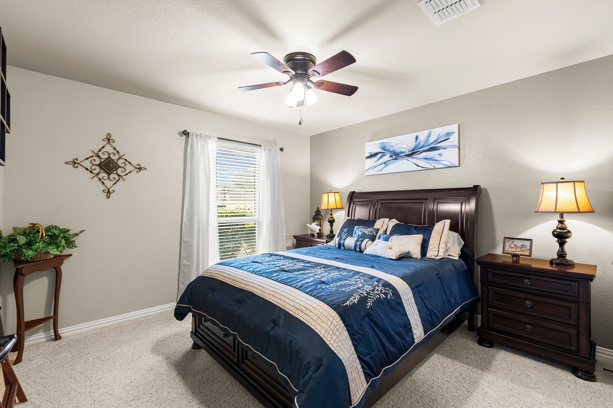 208 Cascade Valley Drive