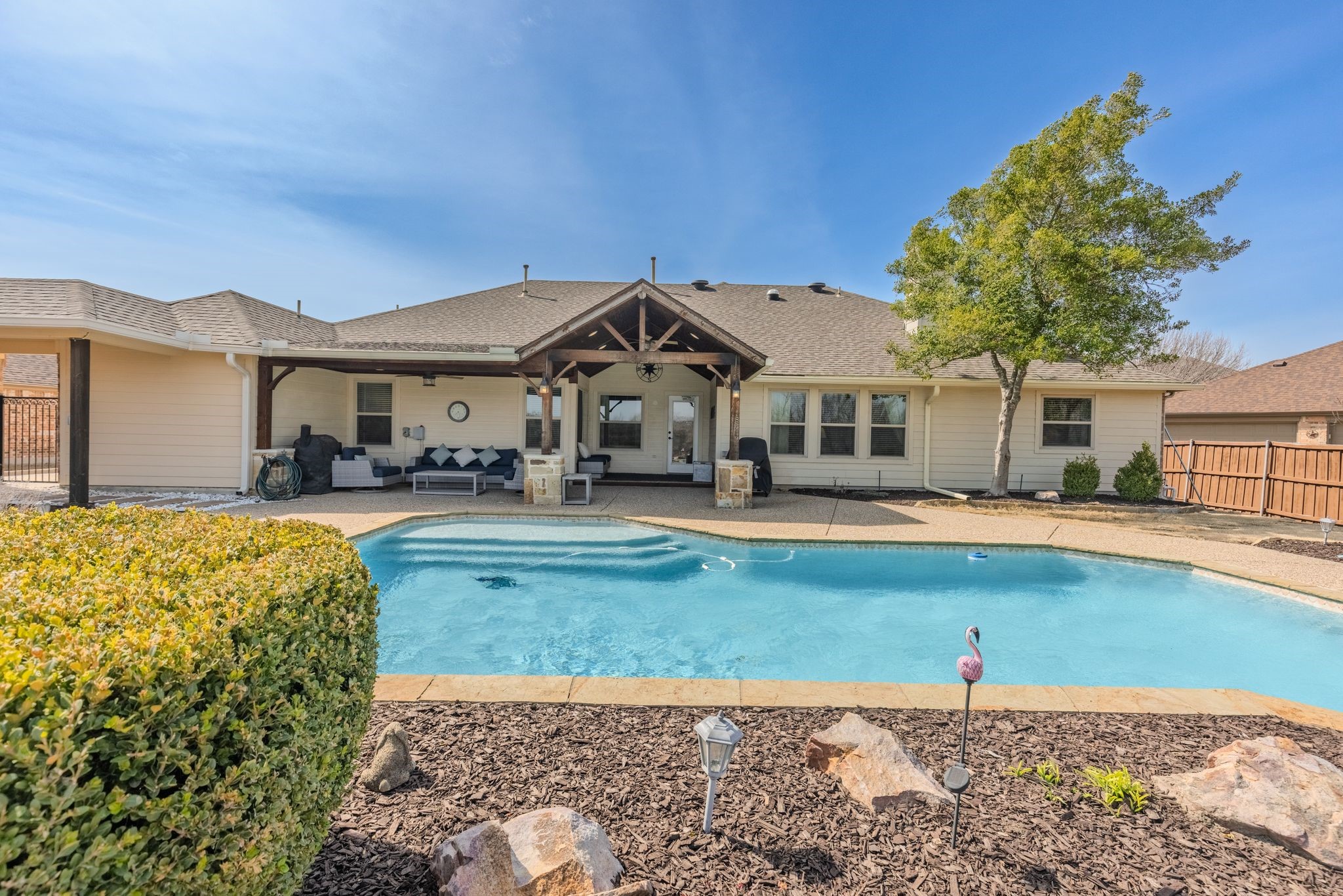 208 Cascade Valley Drive