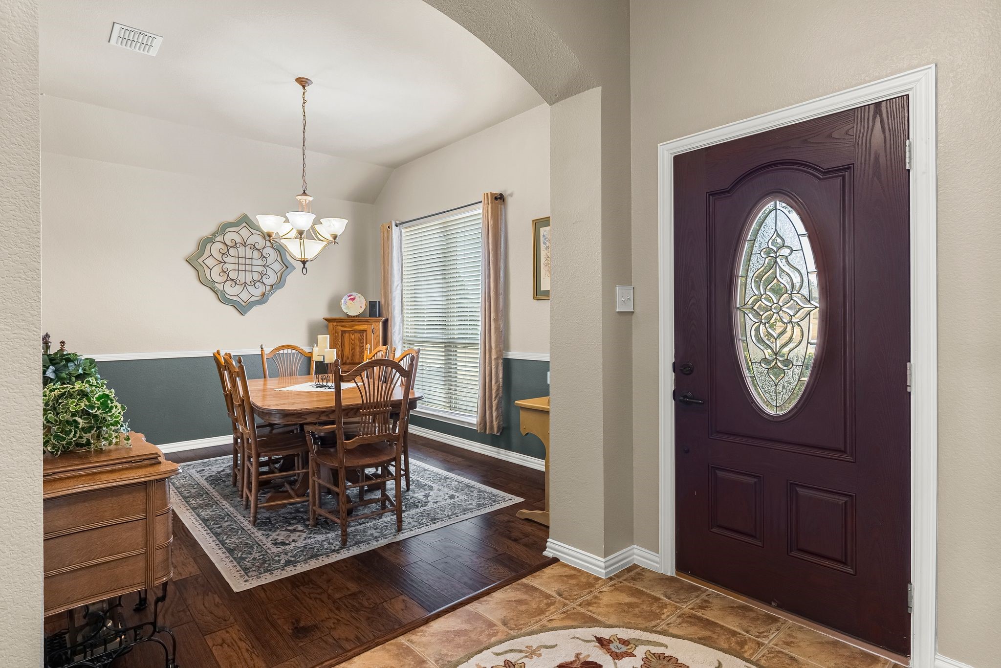 208 Cascade Valley Drive