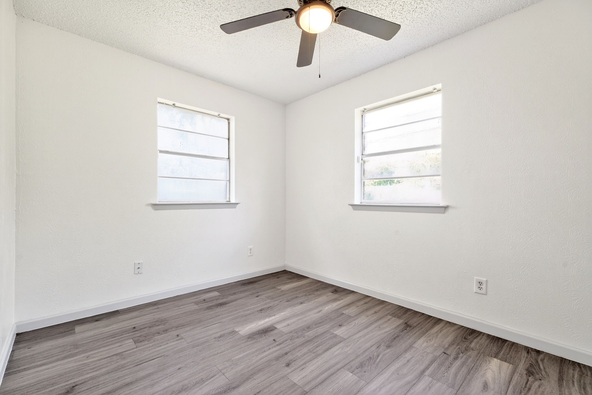 3712 Saint Louis Avenue