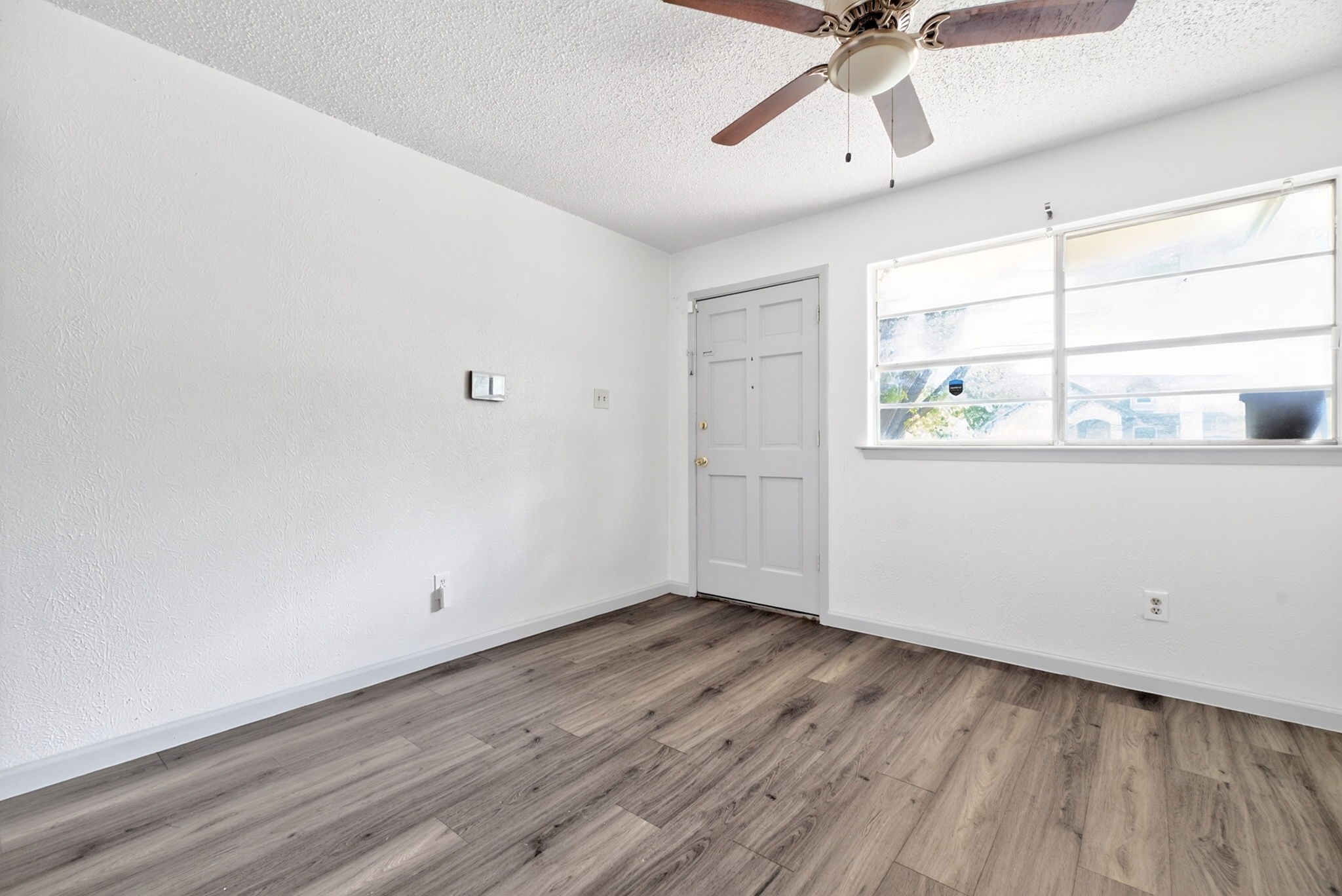 3712 Saint Louis Avenue