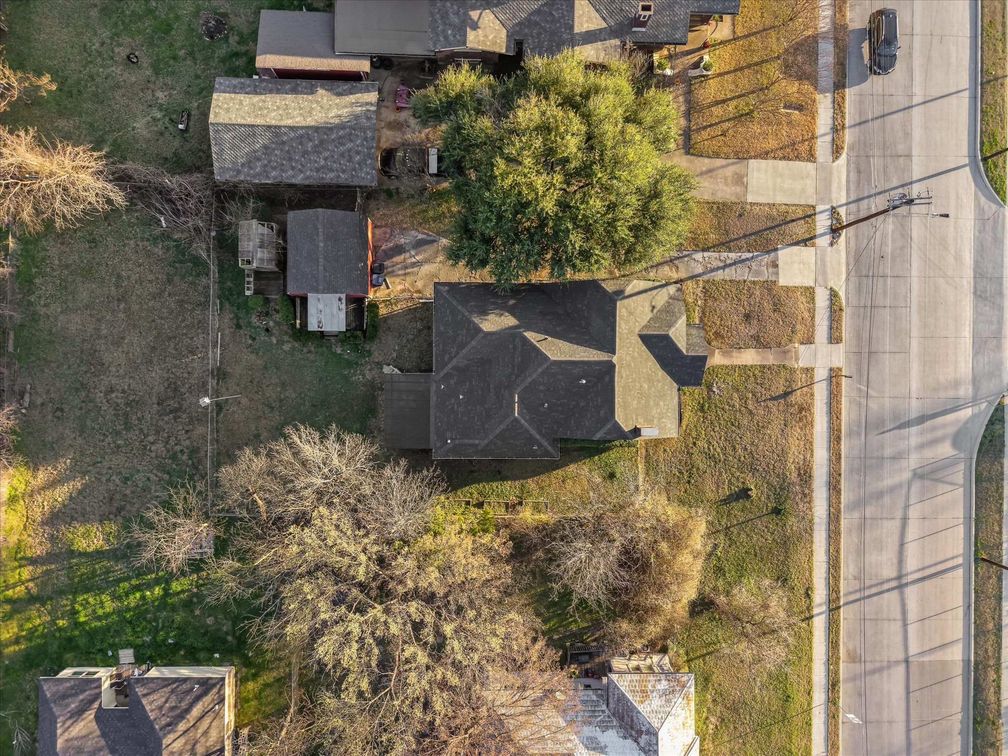2221 Walnut Street