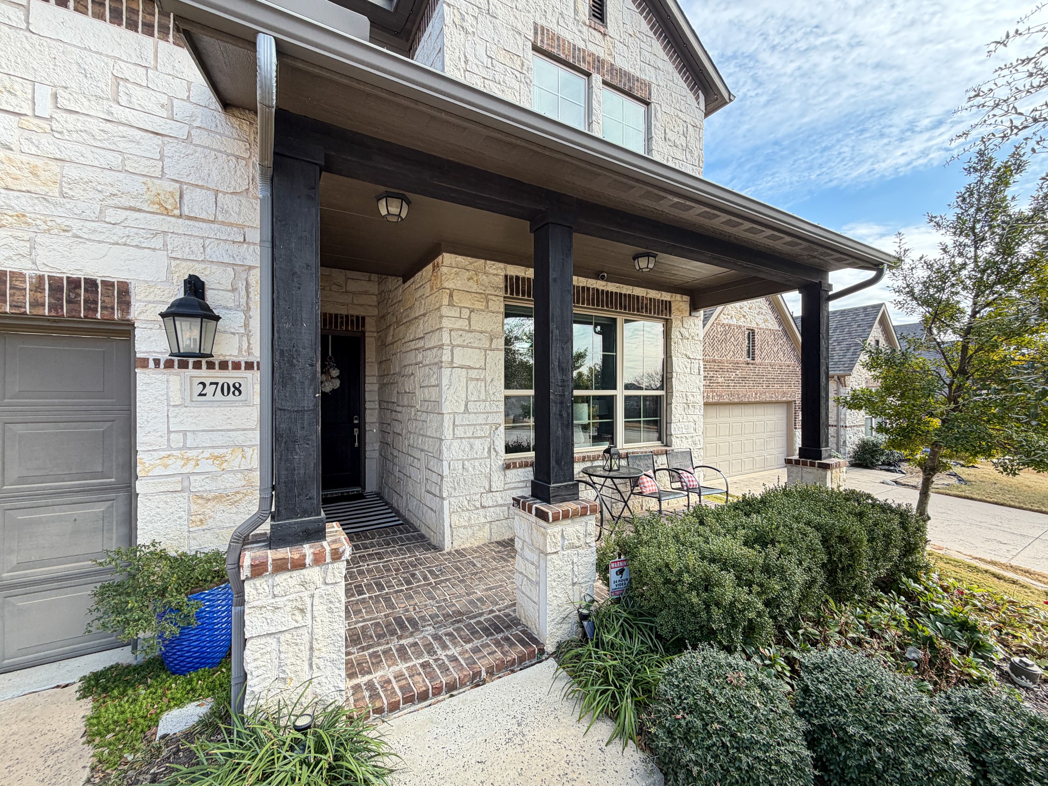 2708 Pointview Court