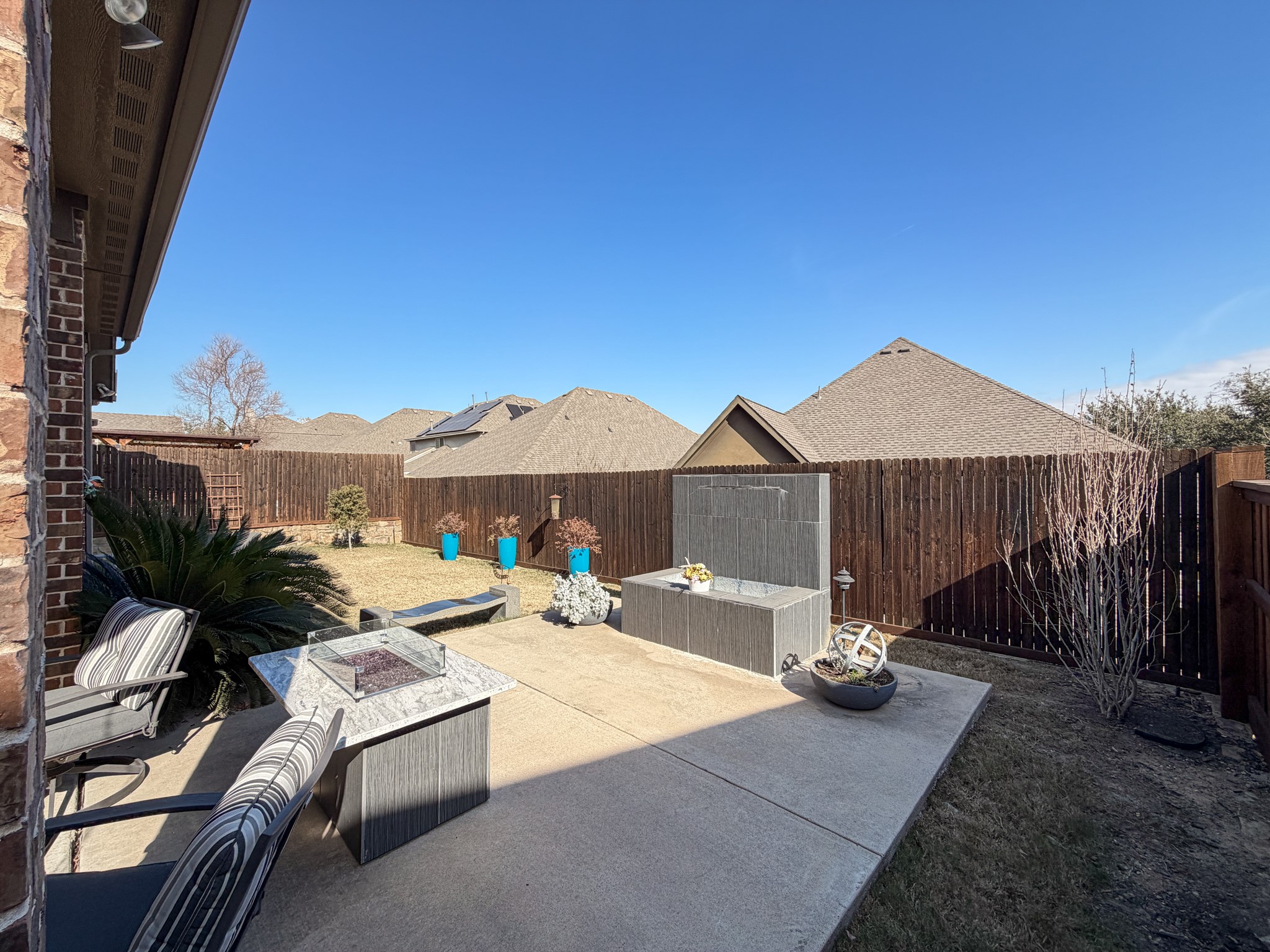 2708 Pointview Court