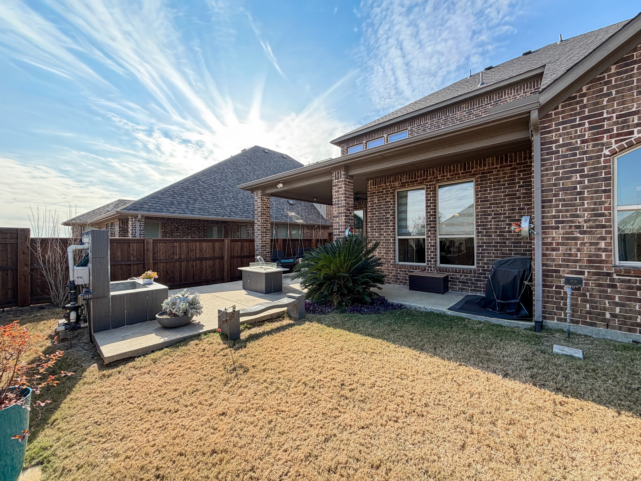 2708 Pointview Court