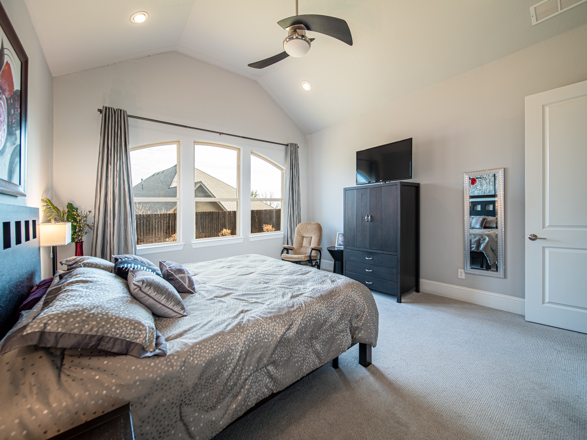 2708 Pointview Court
