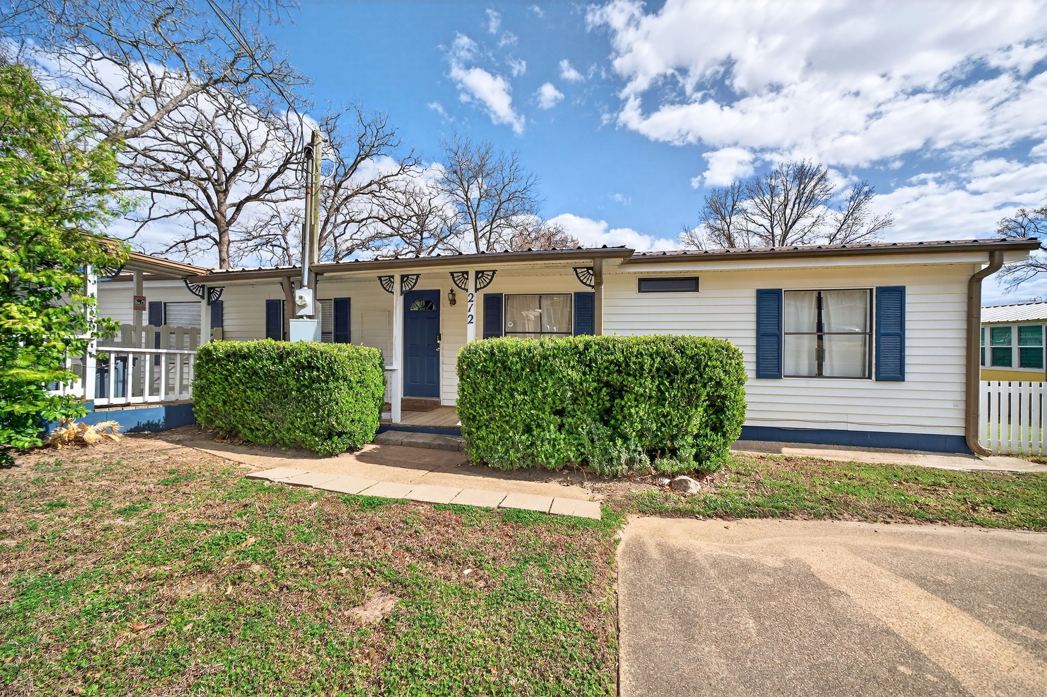 212 Sunray Street