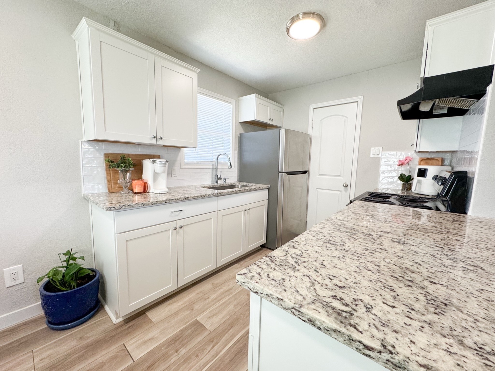 4515 S Horseshoe Trail