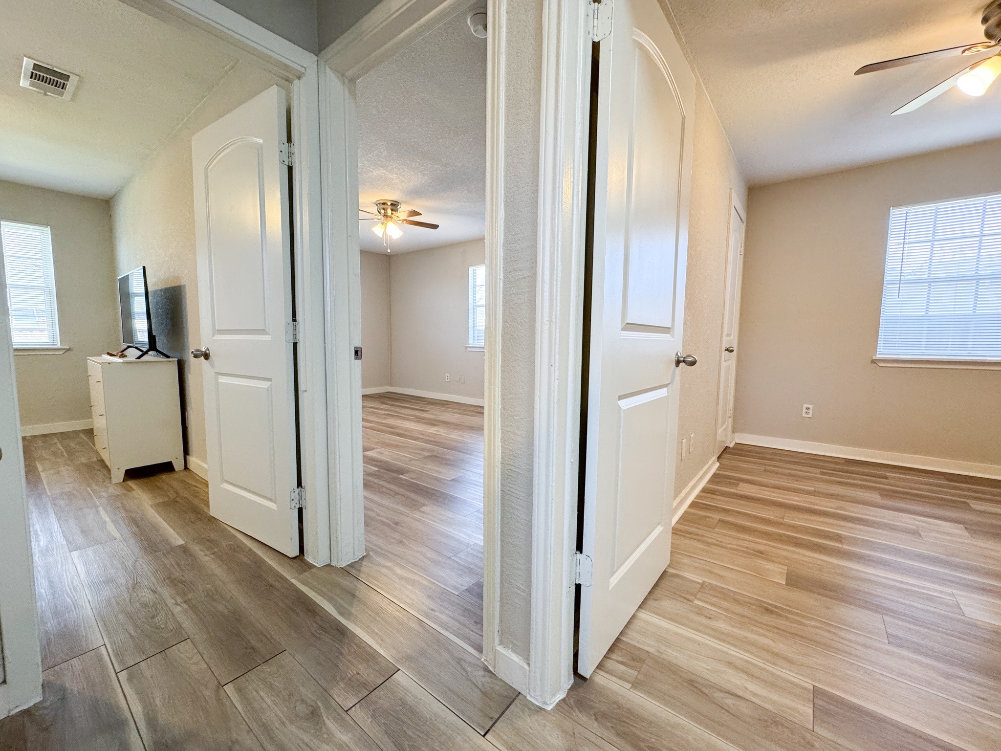 4515 S Horseshoe Trail