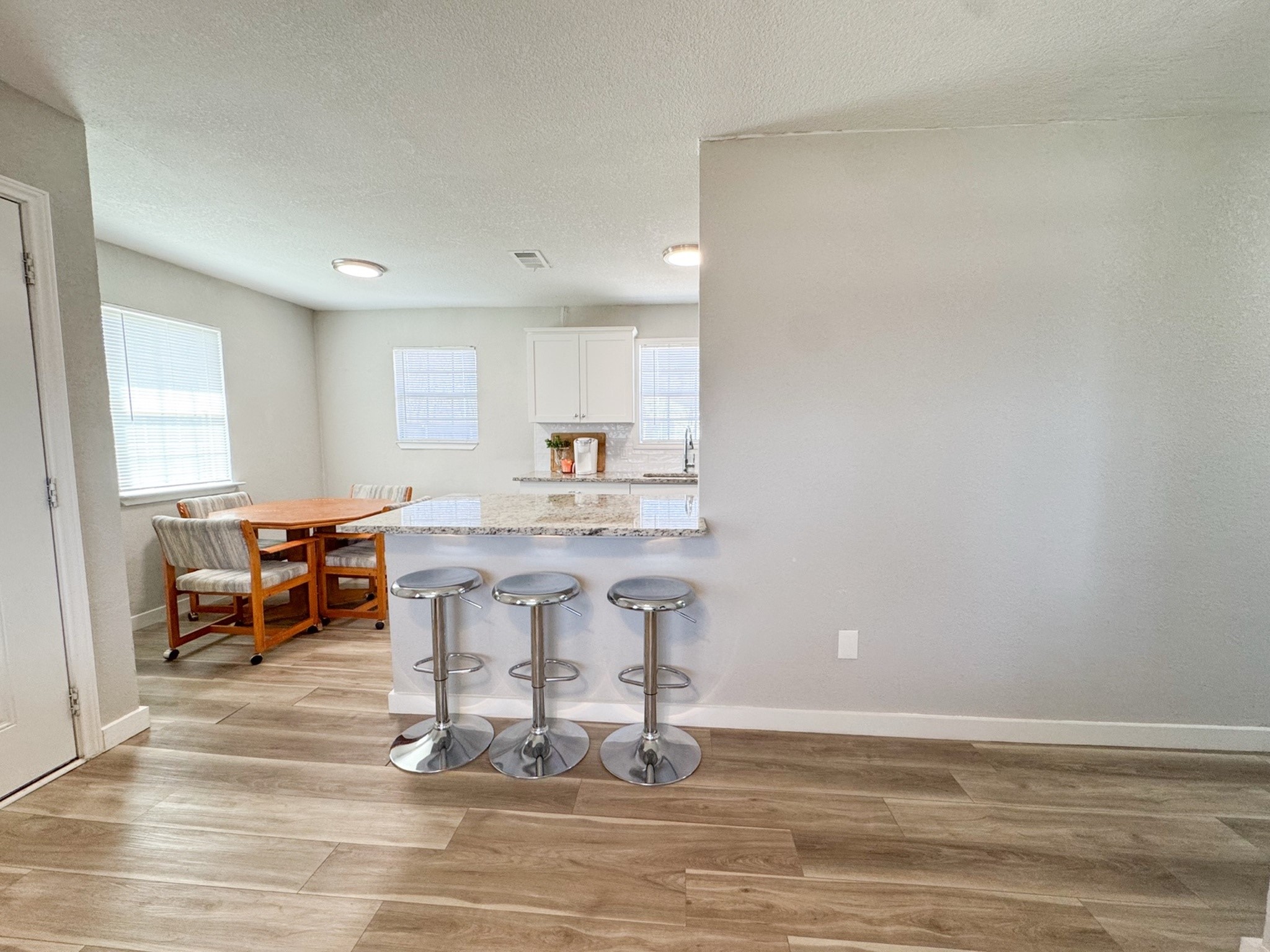 4515 S Horseshoe Trail