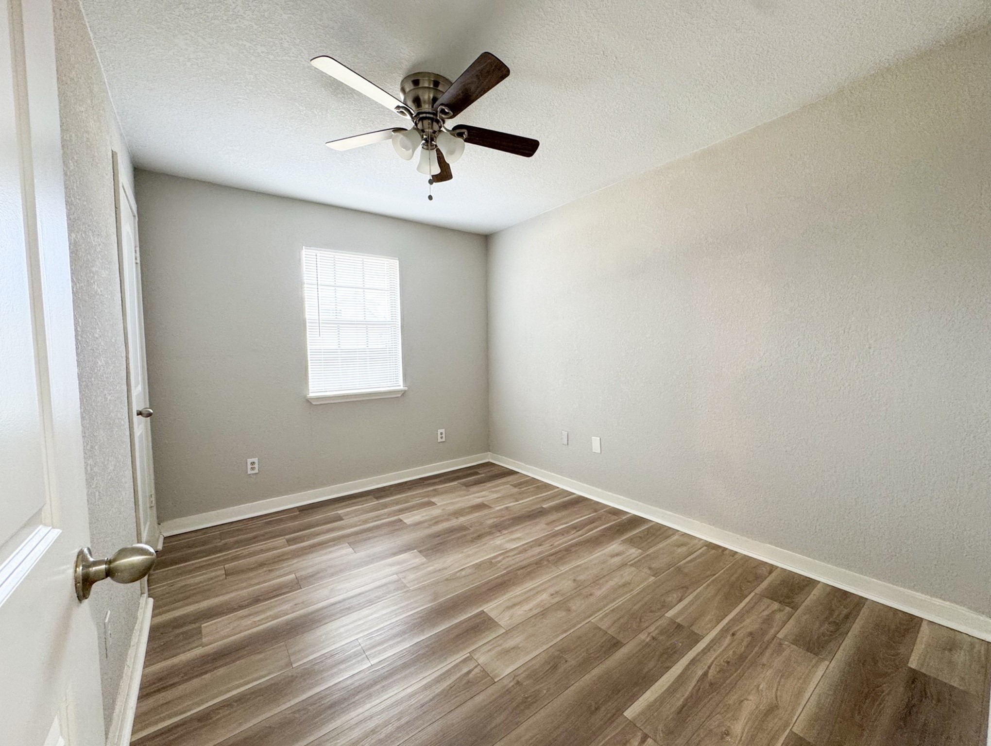 4515 S Horseshoe Trail