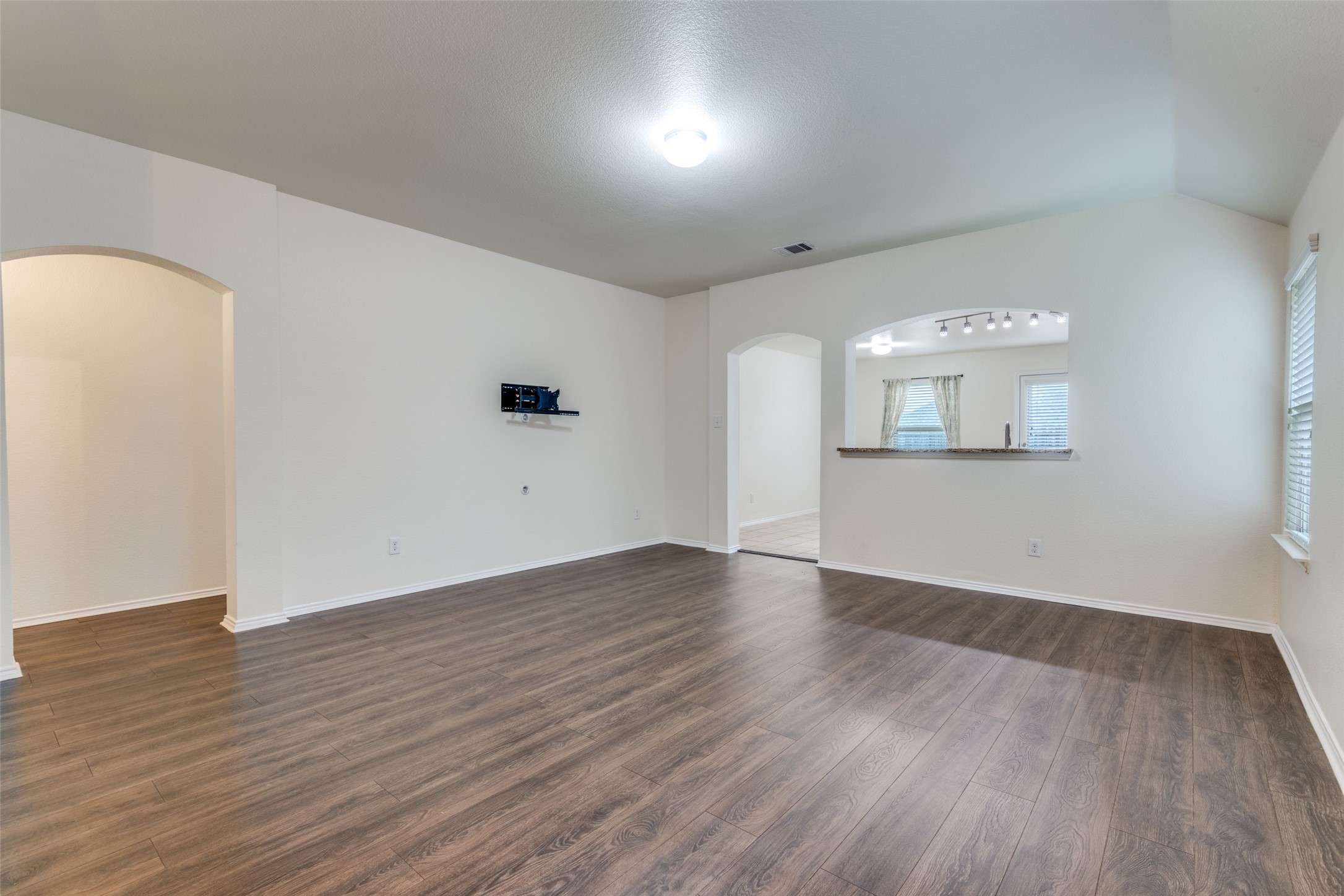1280 Ophelia Road