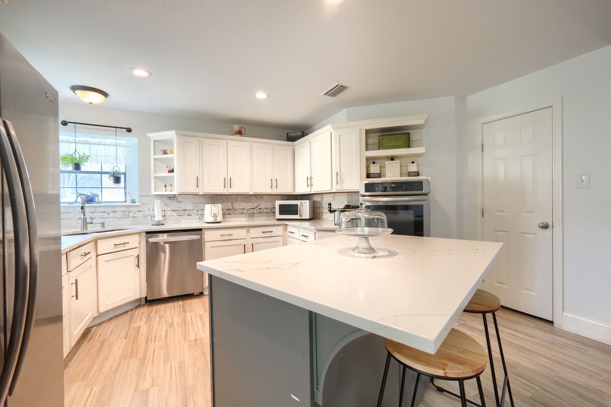 115 Teakwood Drive