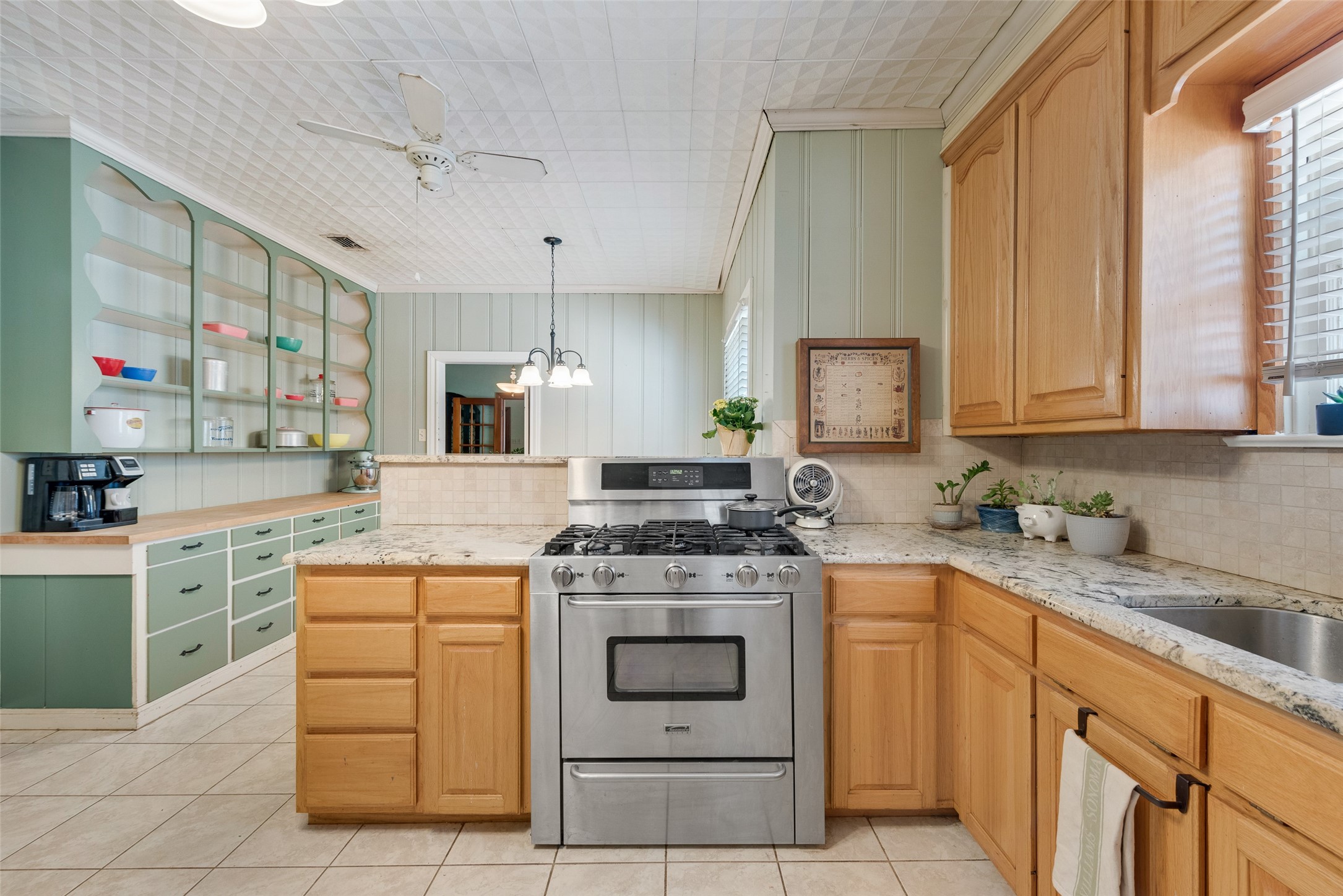 233 E High Street
