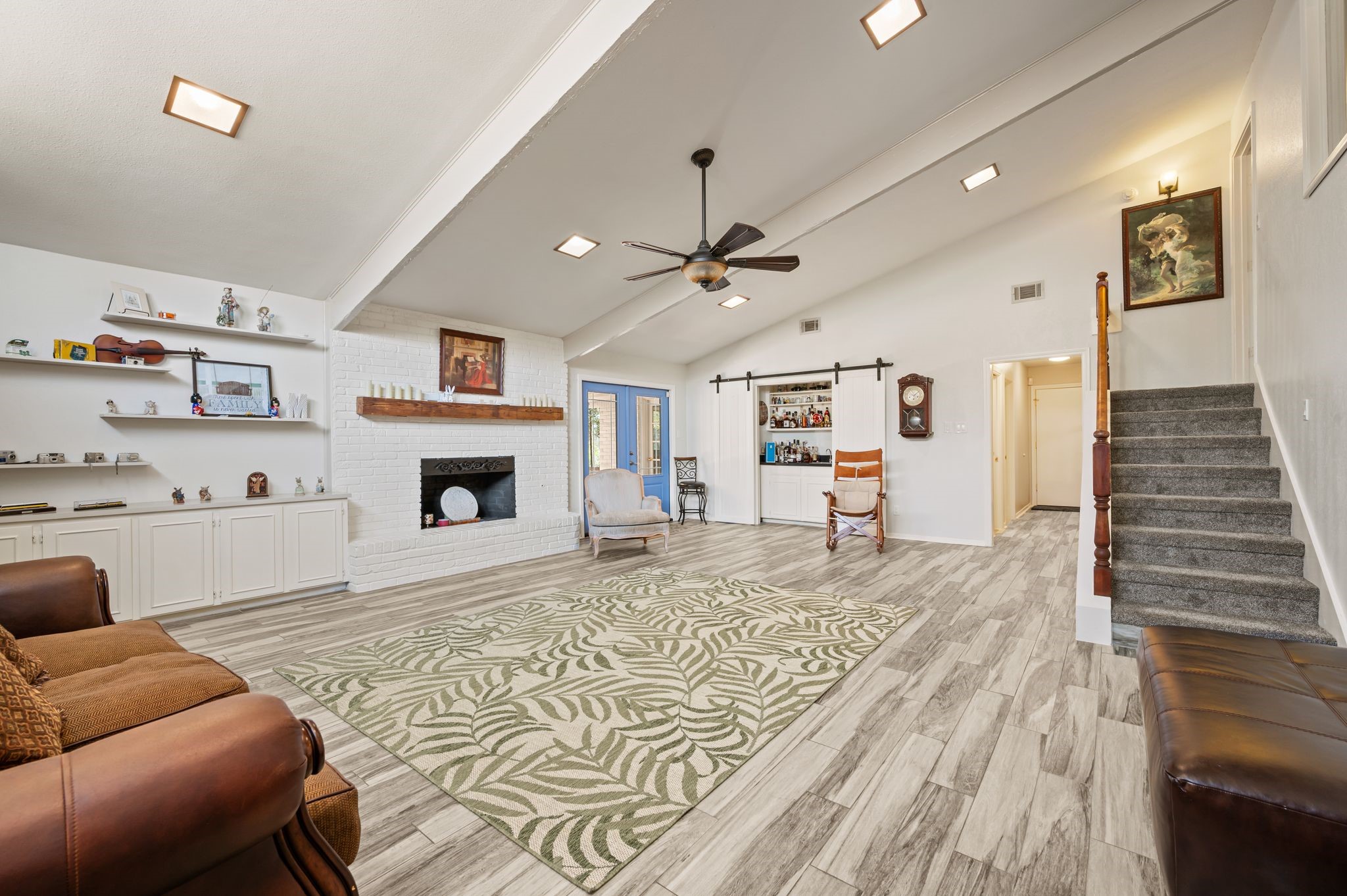 3905 Shady Creek Drive