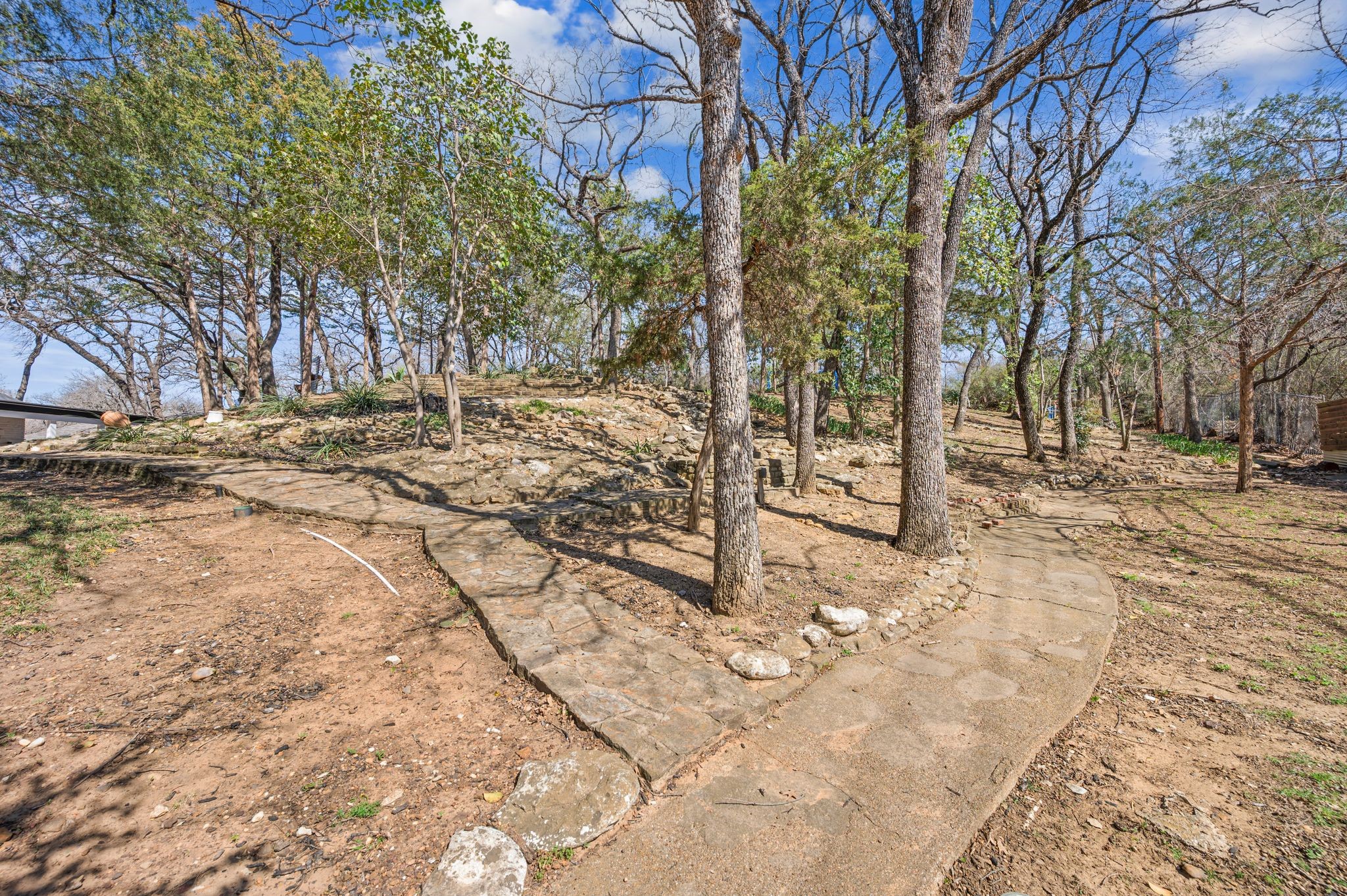3905 Shady Creek Drive