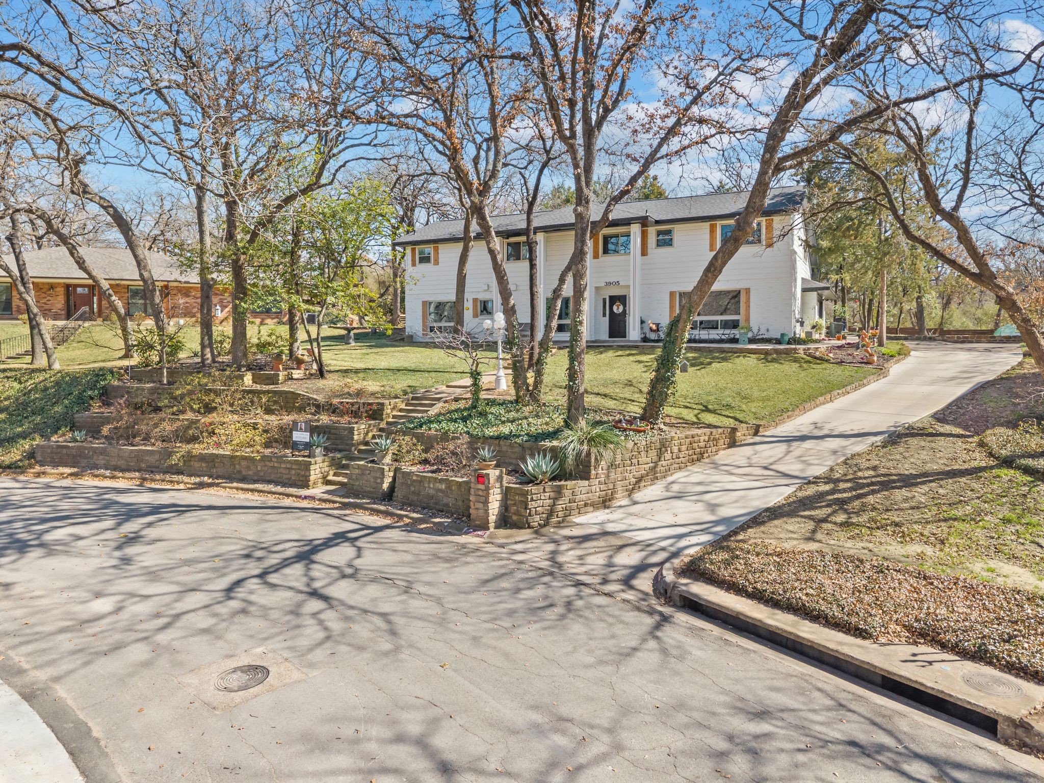 3905 Shady Creek Drive