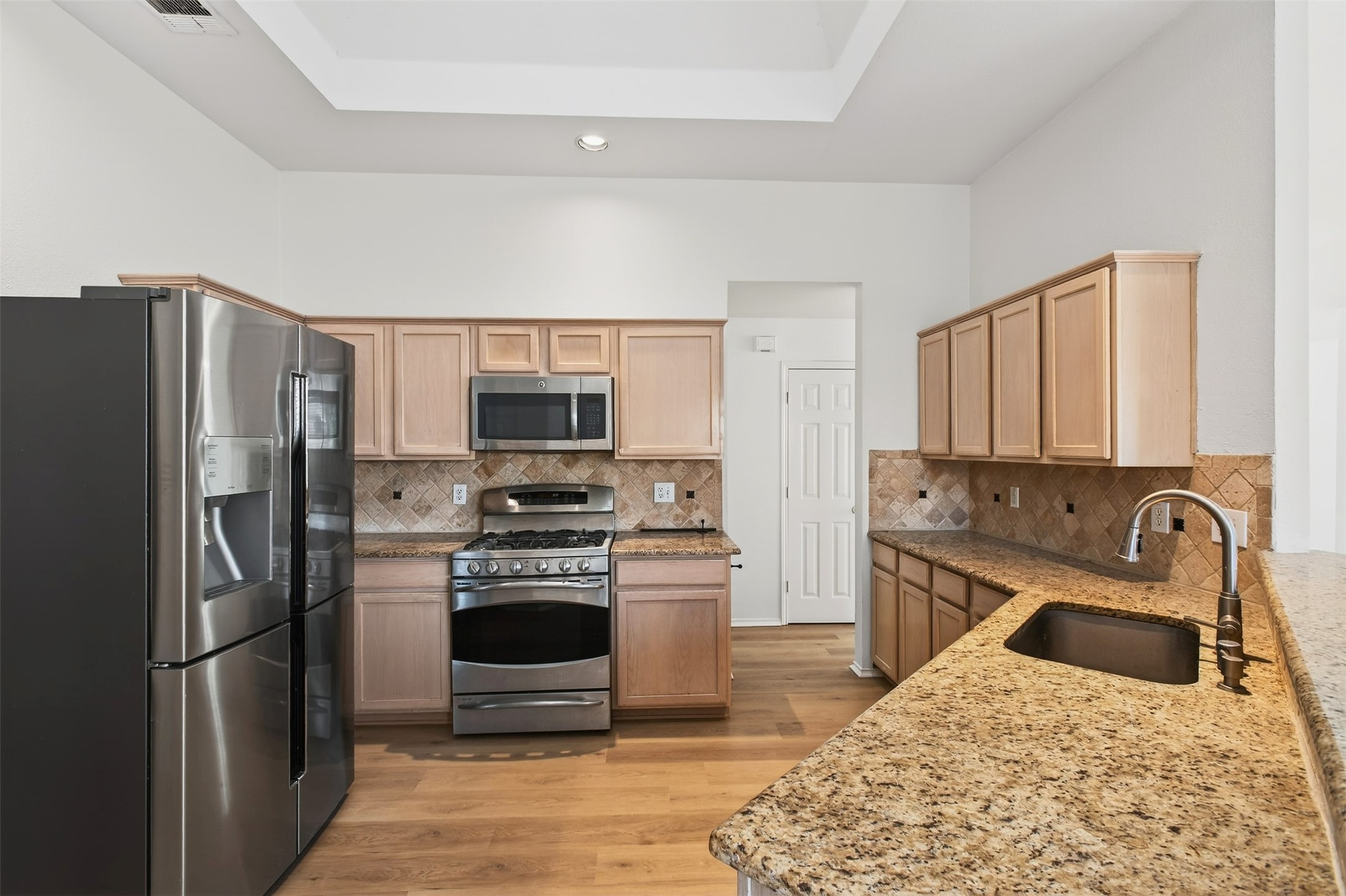 4922 Redwood Drive