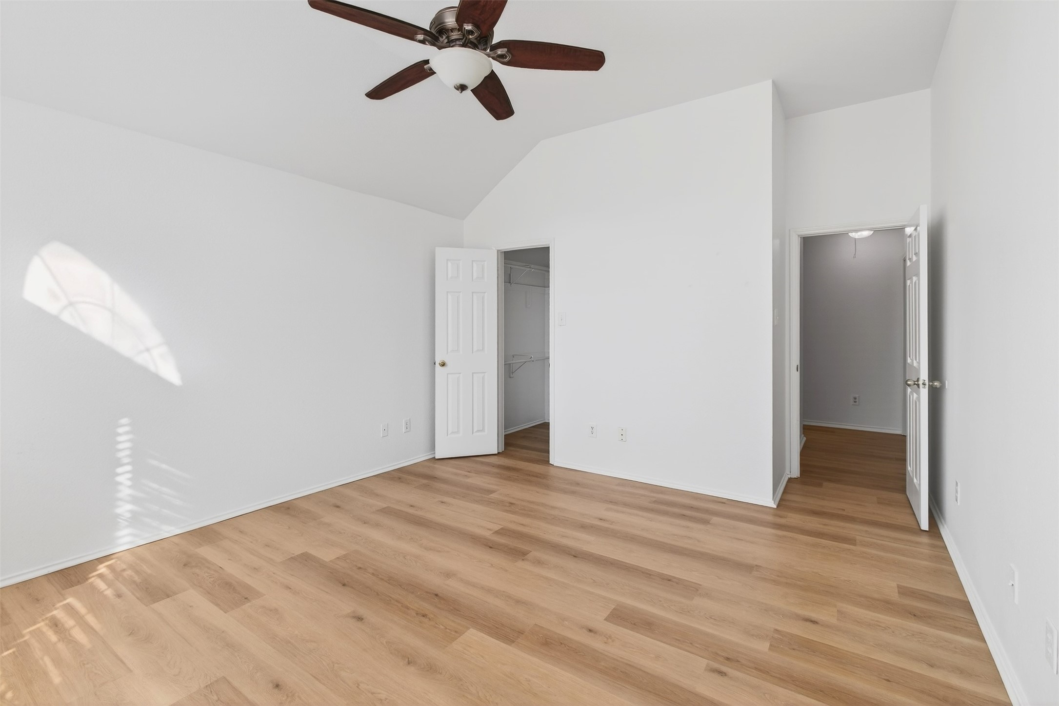 4922 Redwood Drive