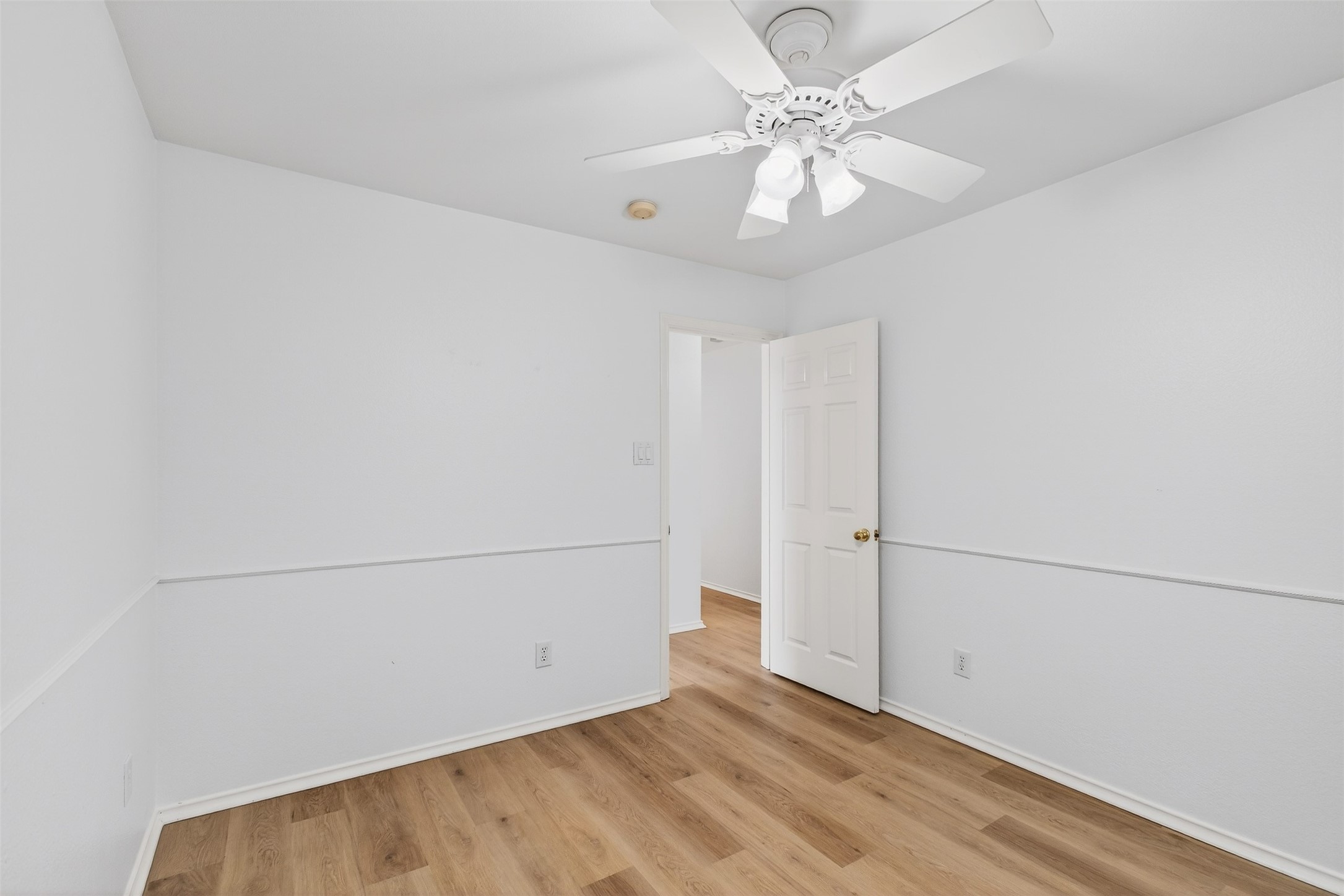 4922 Redwood Drive