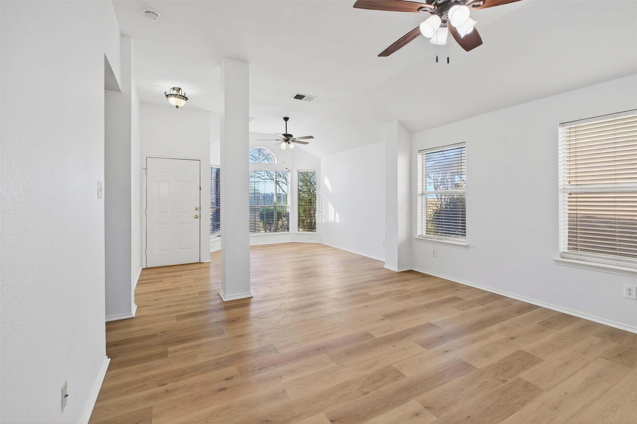 4922 Redwood Drive