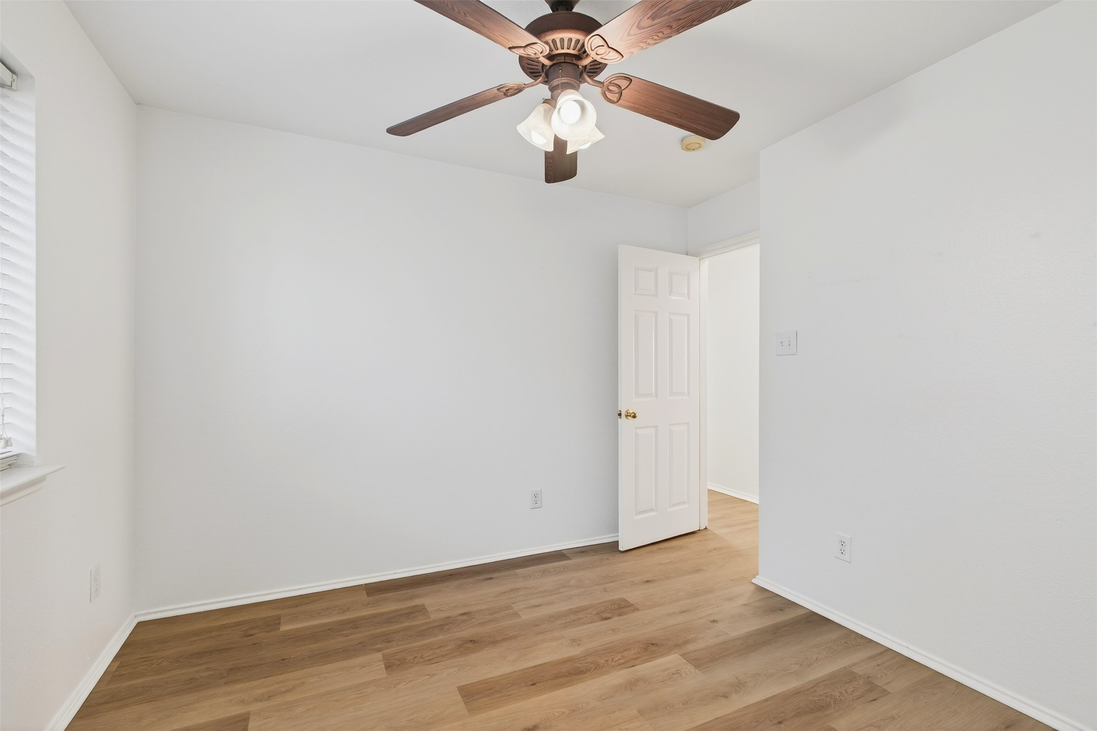 4922 Redwood Drive