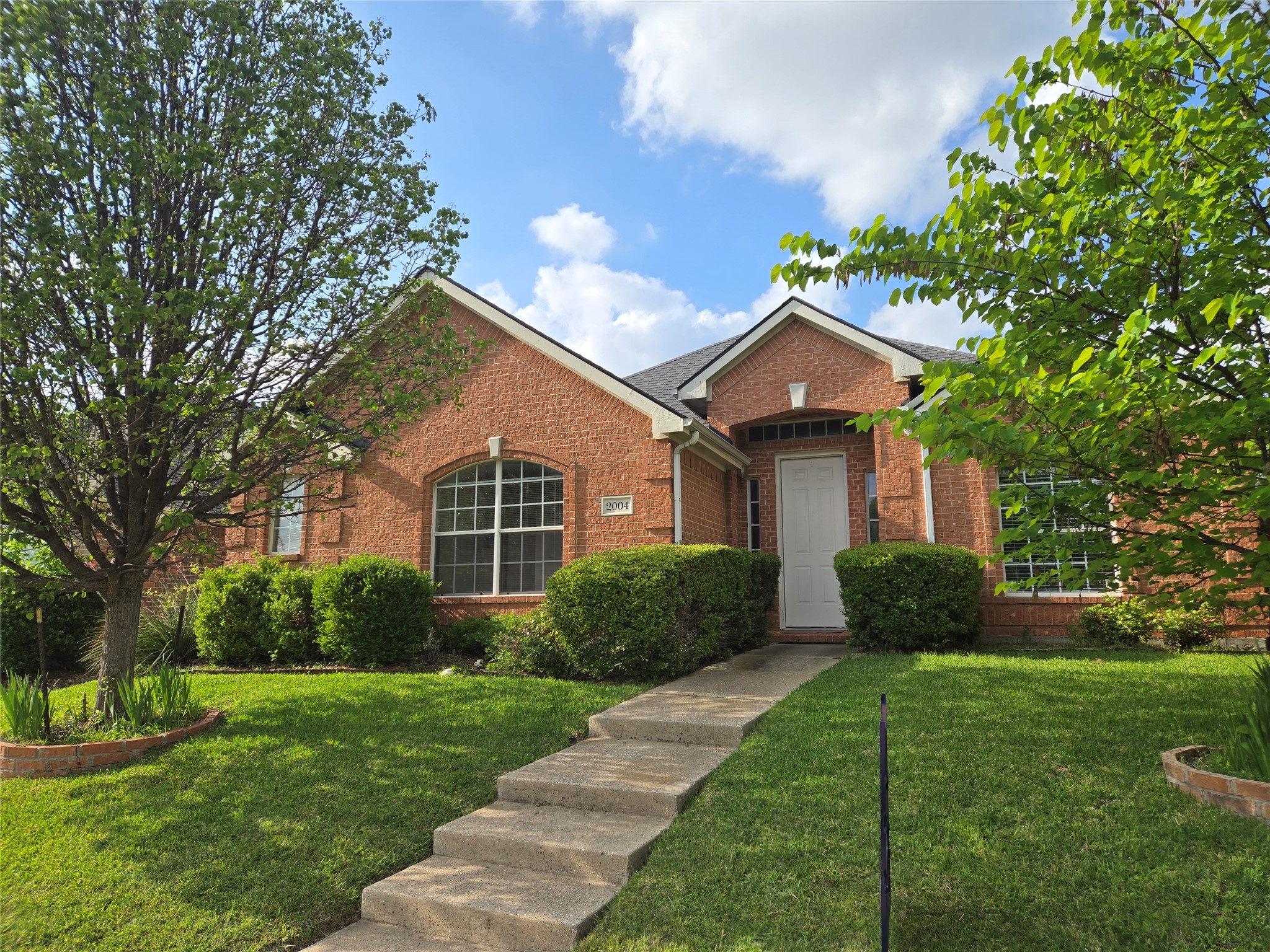 2004 Saint Anne Drive
