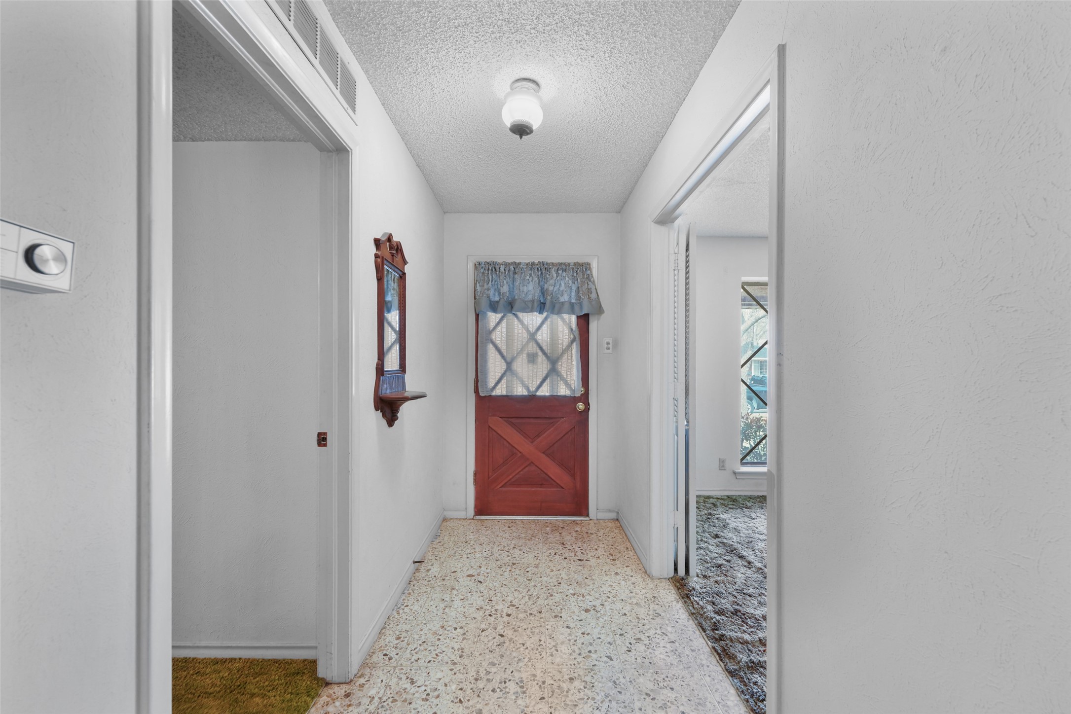 2102 Lansdowne Drive