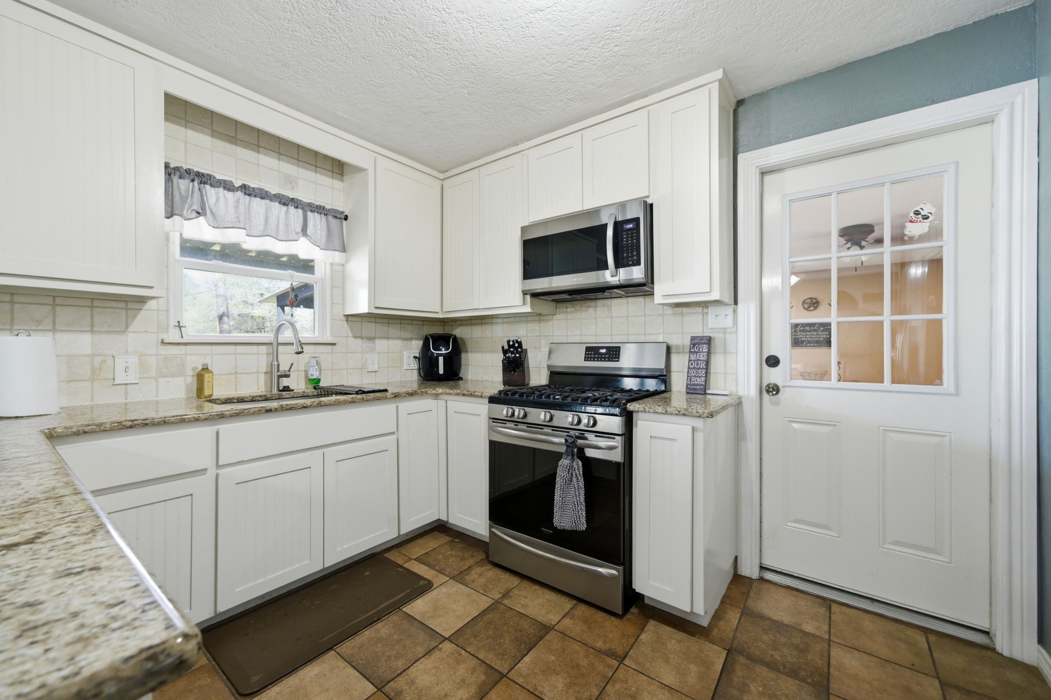 1415 Glenlain Drive