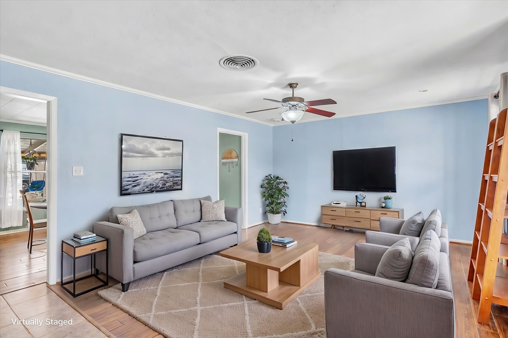 709 Hurstview Drive
