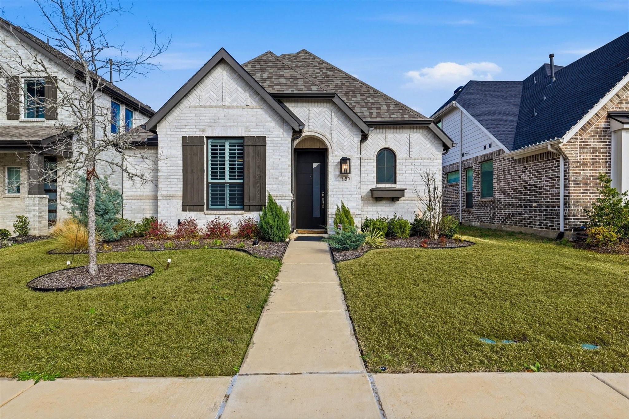 8128 Legacy Trail