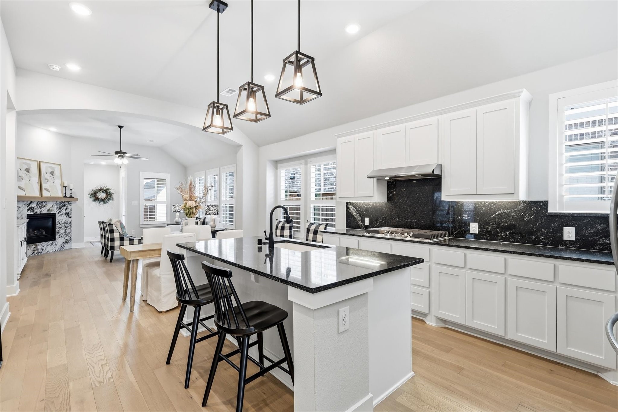 8128 Legacy Trail