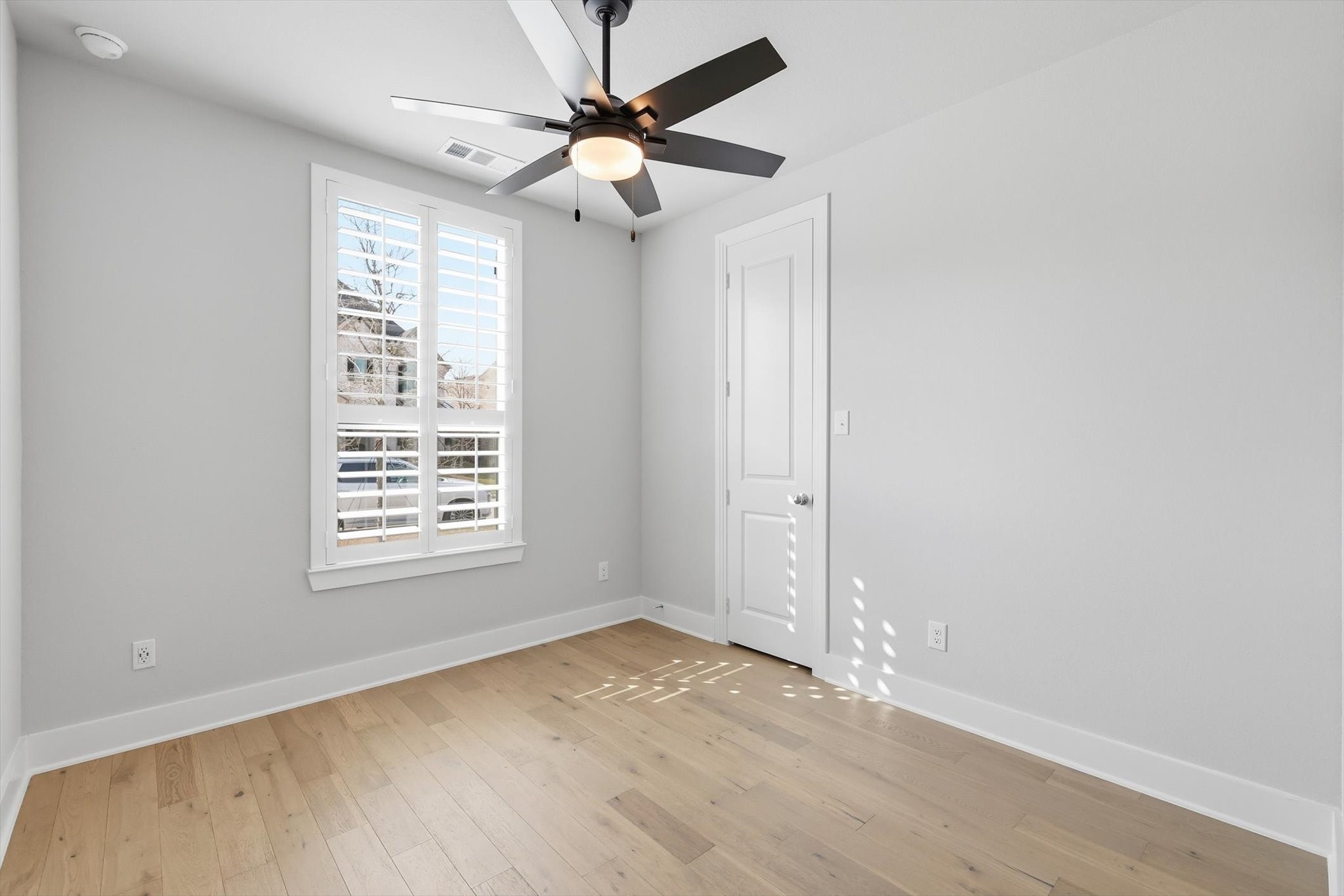 8128 Legacy Trail