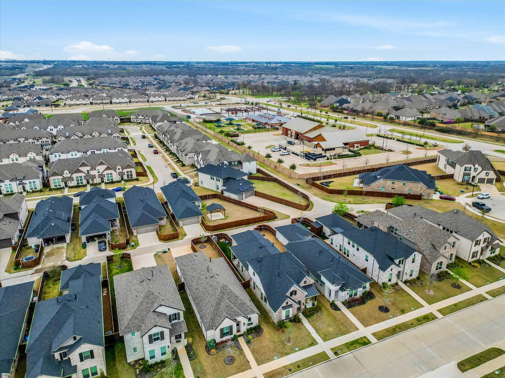 8128 Legacy Trail