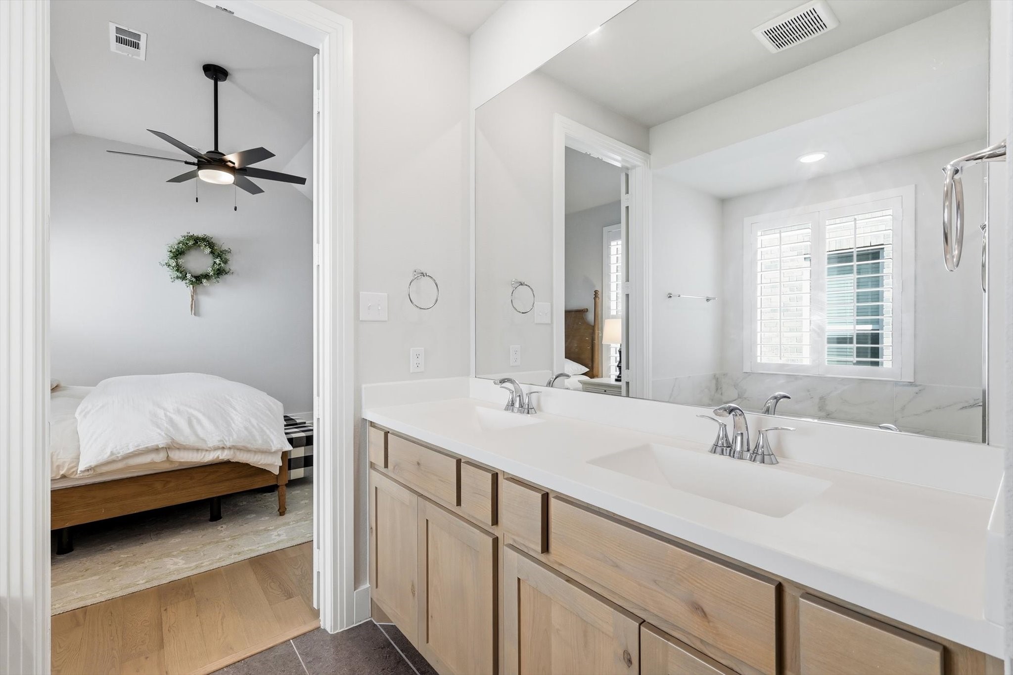 8128 Legacy Trail