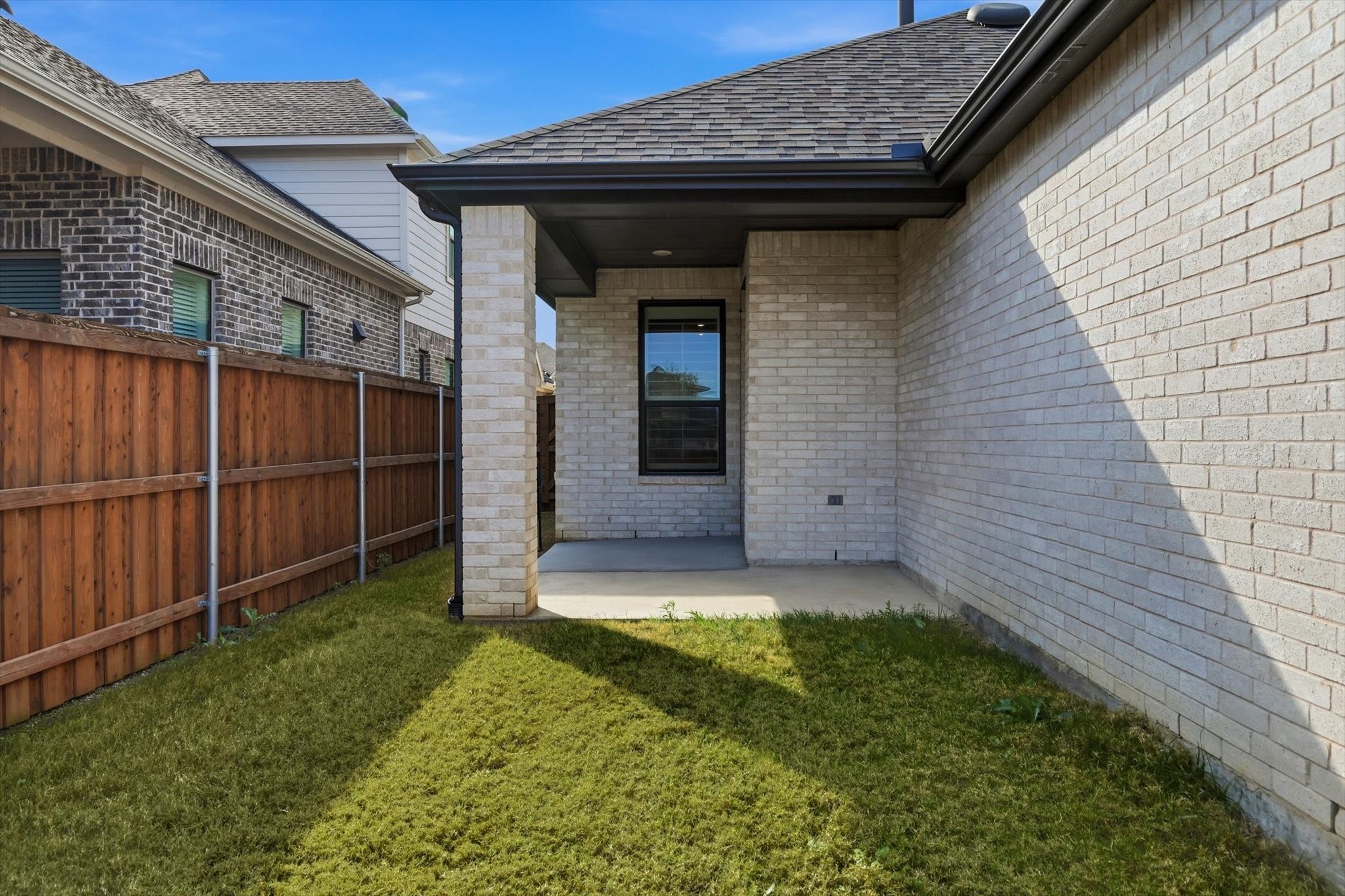 8128 Legacy Trail