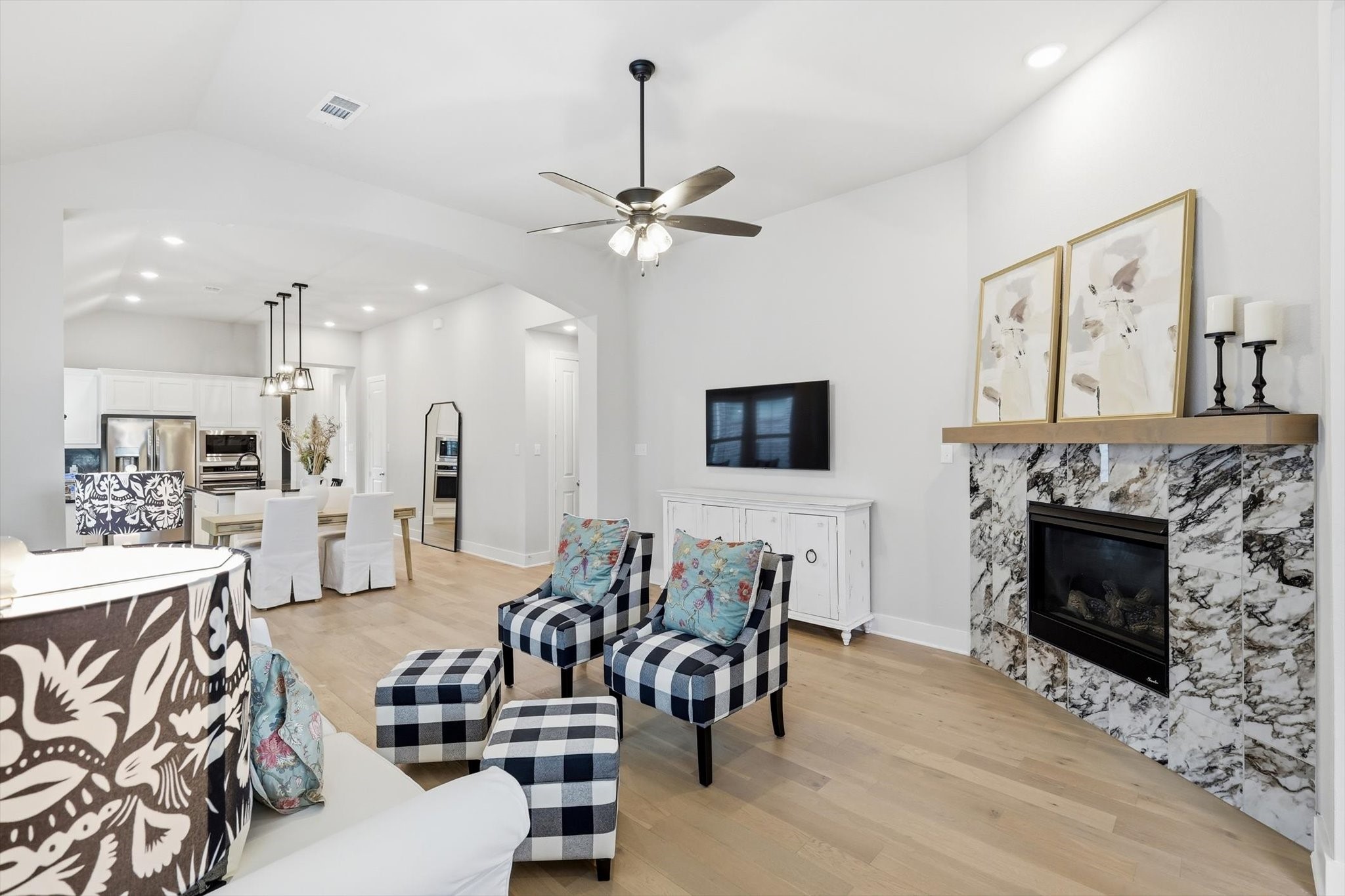 8128 Legacy Trail