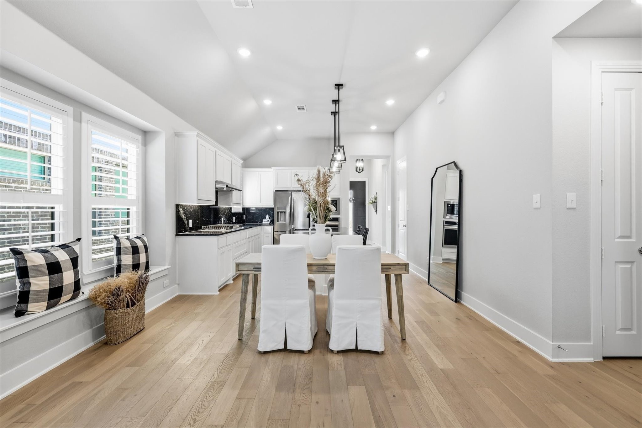 8128 Legacy Trail