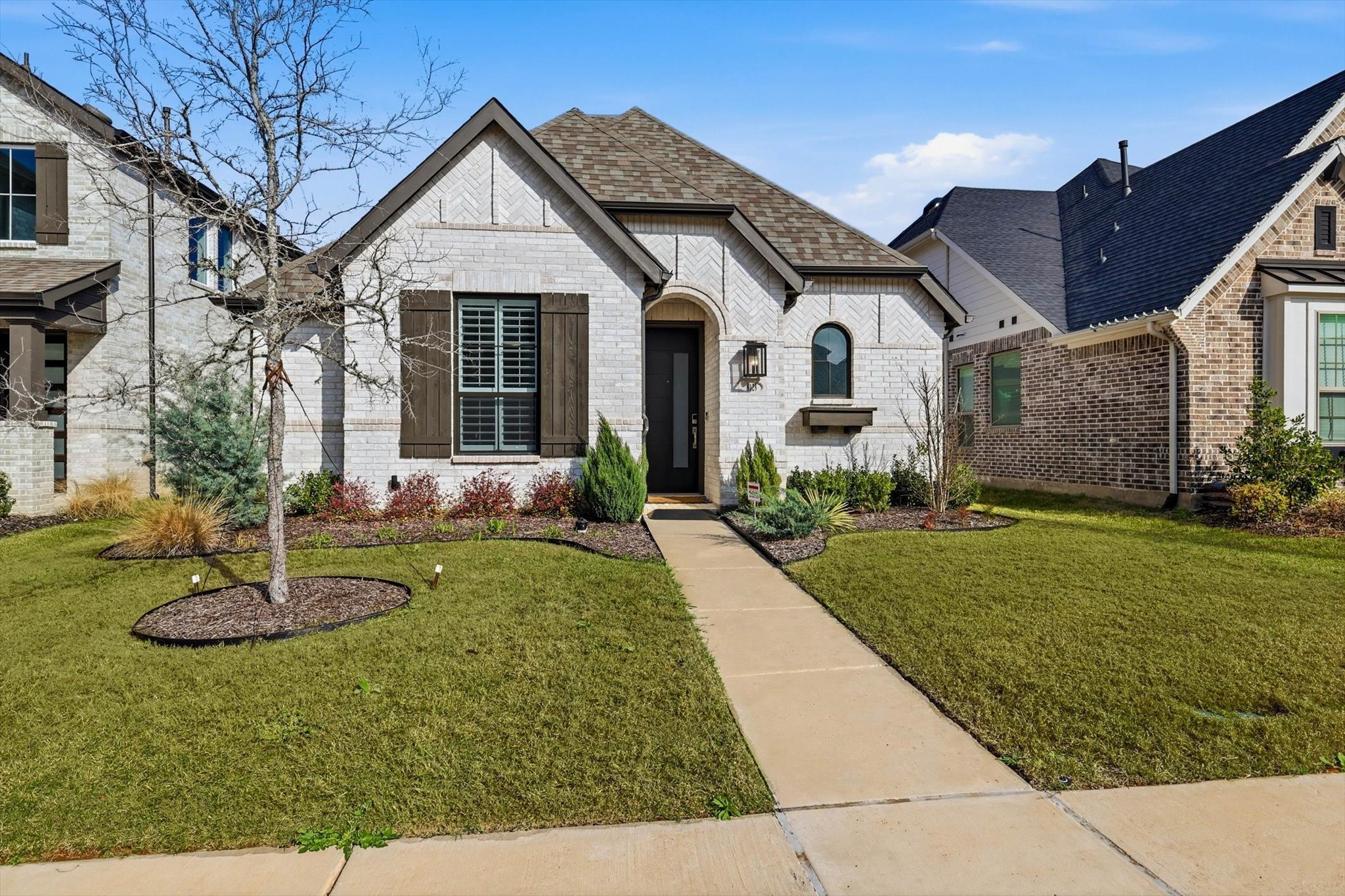 8128 Legacy Trail