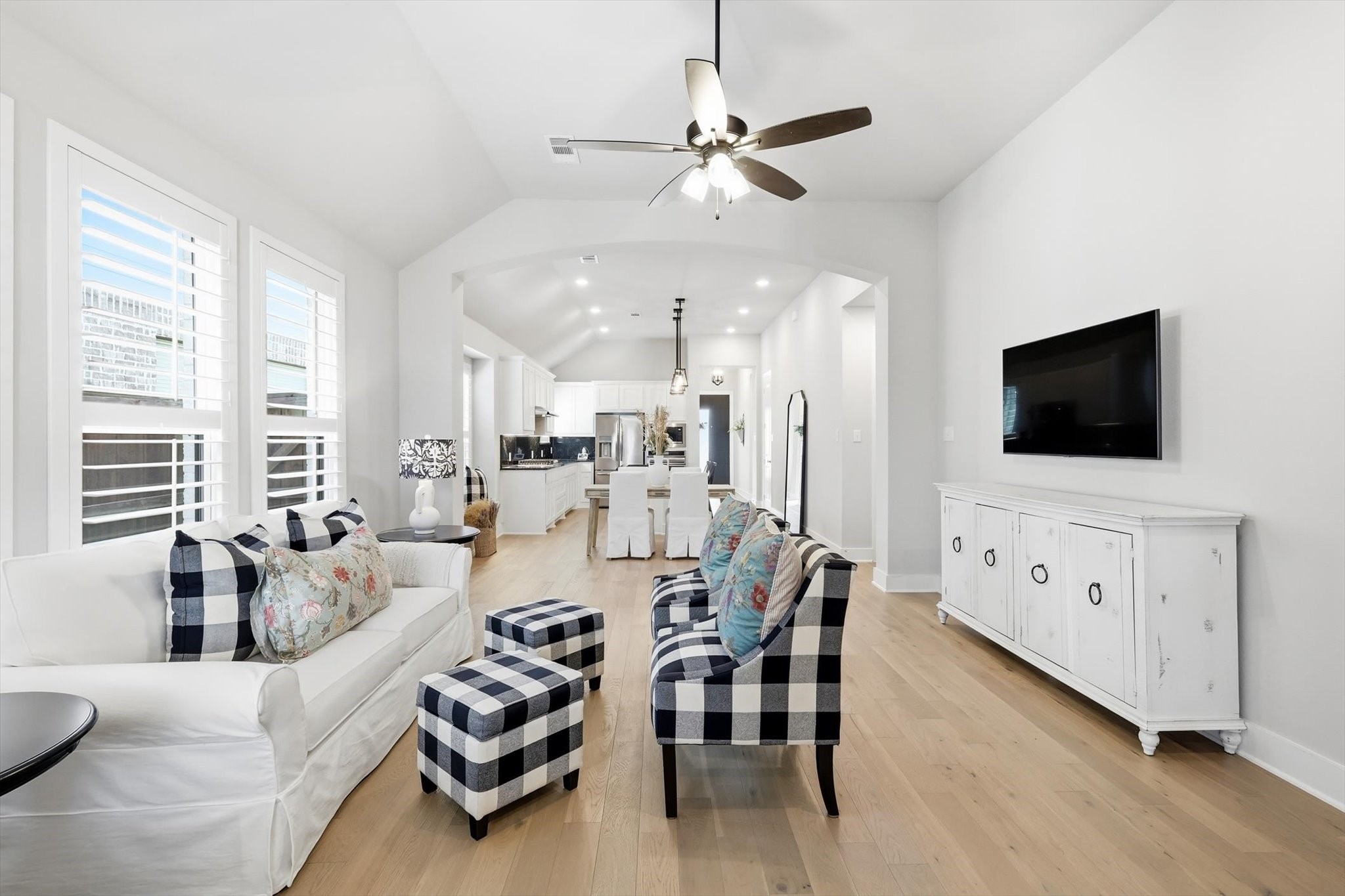 8128 Legacy Trail
