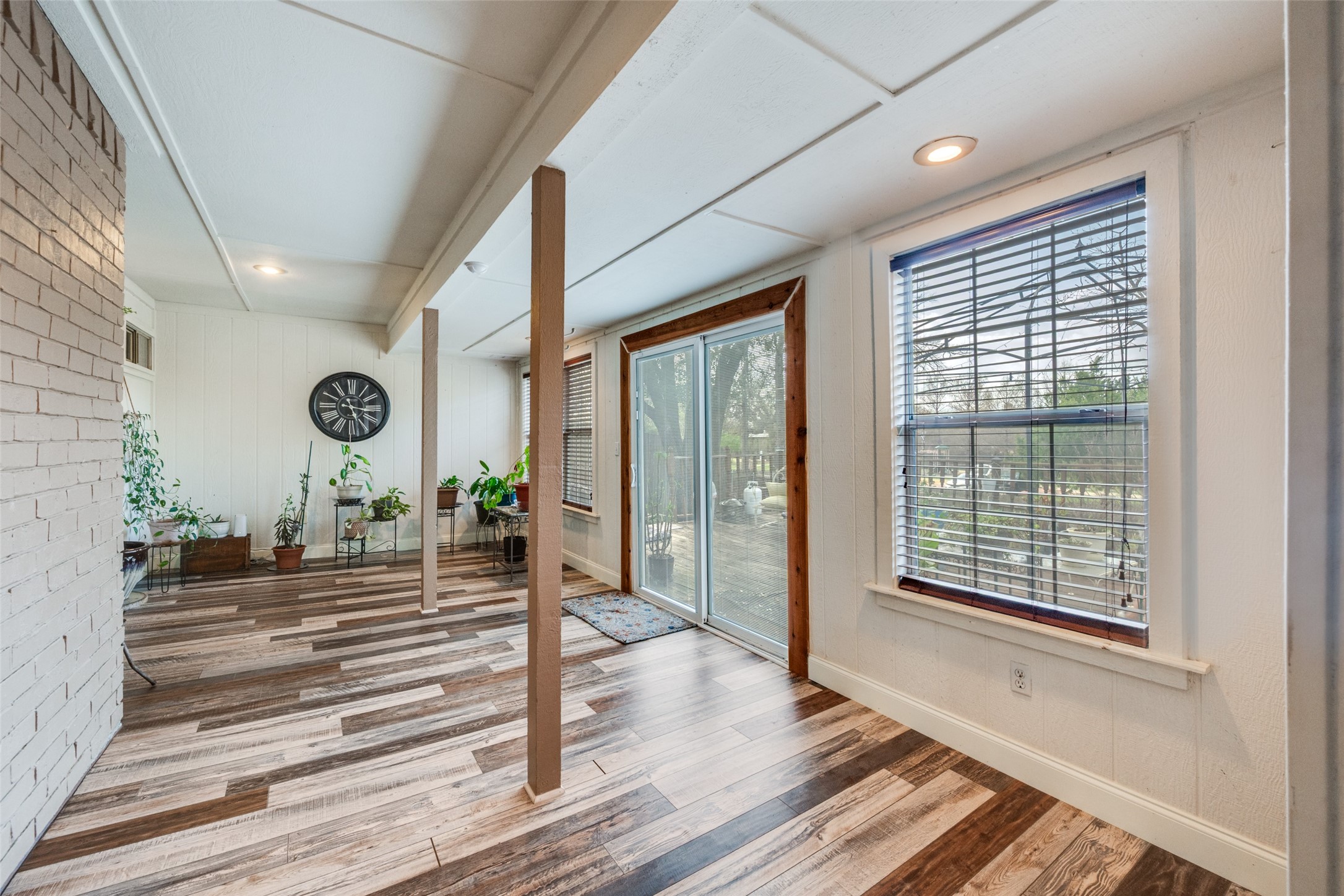 803 Twin Creek Drive