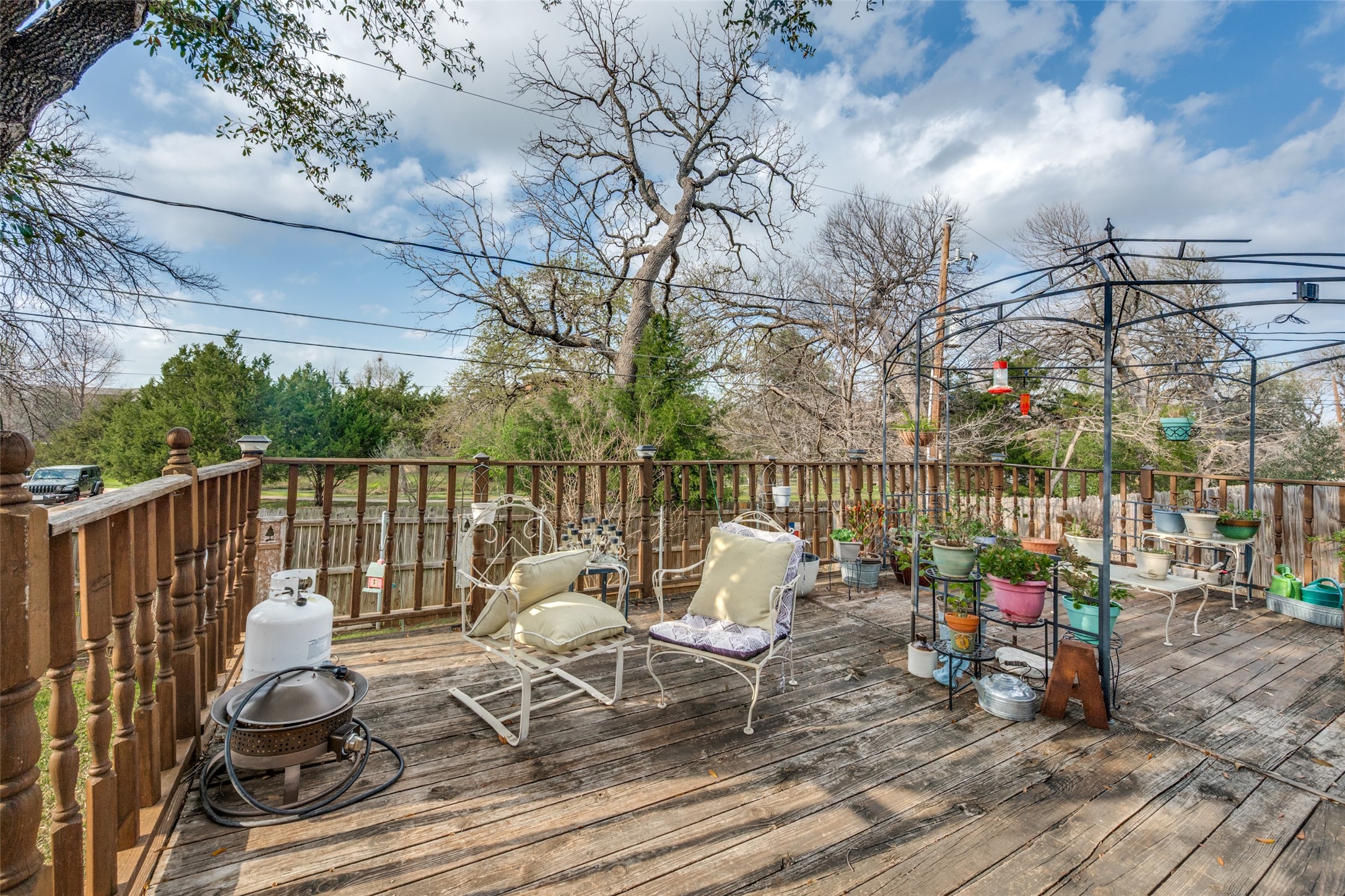 803 Twin Creek Drive