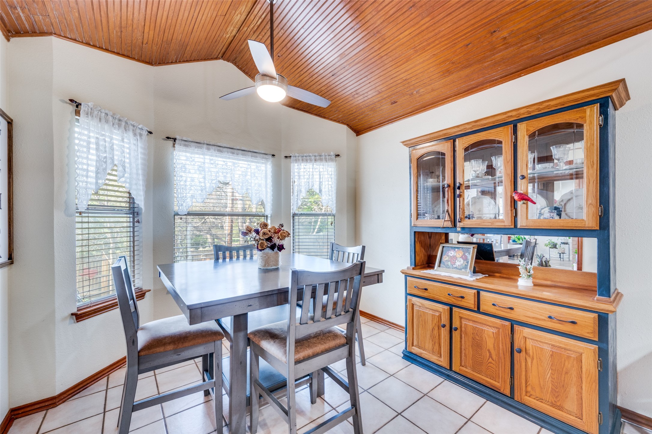 803 Twin Creek Drive